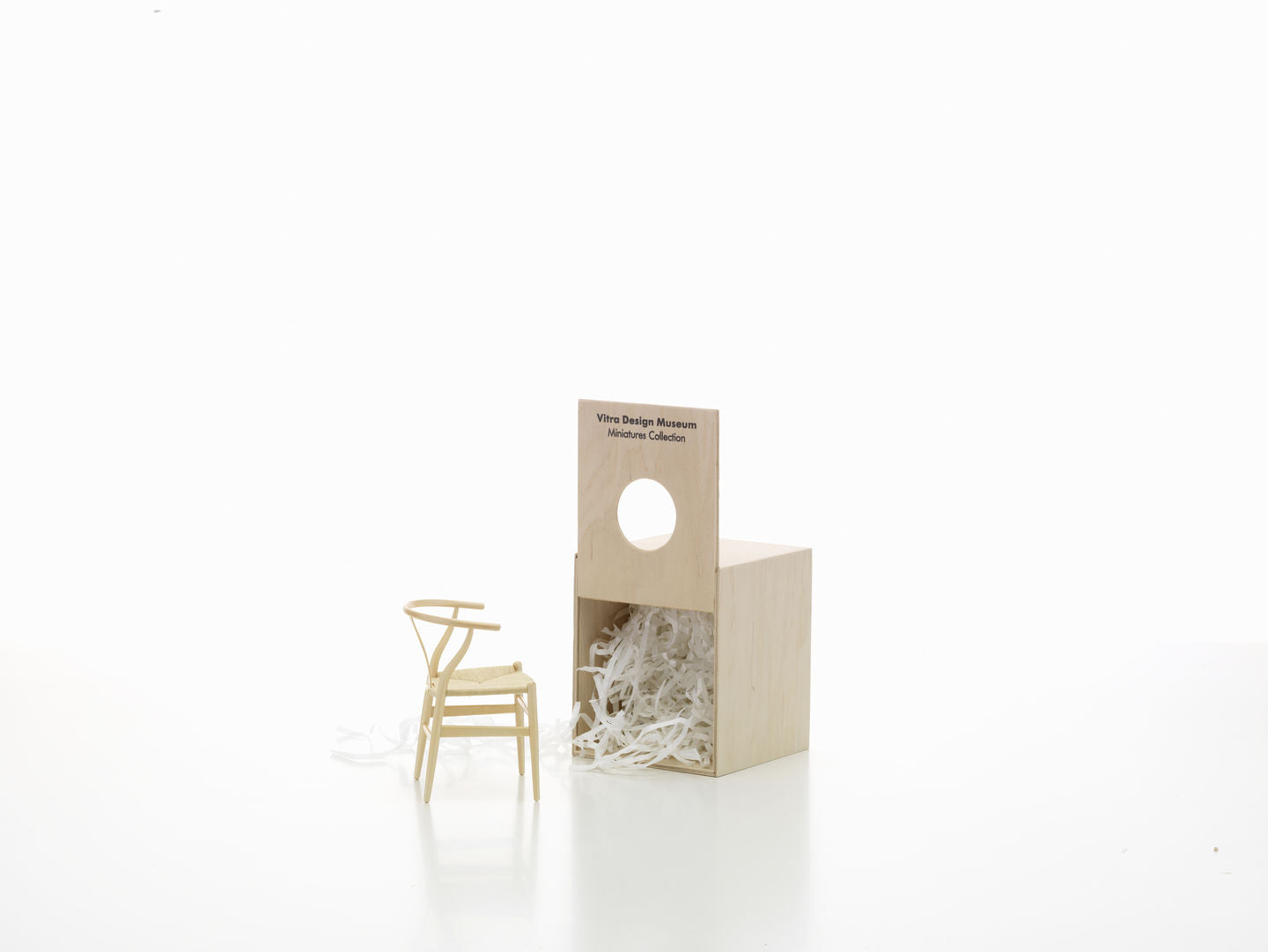 VITRA / Miniatures Collection - Wegner Y-Chair