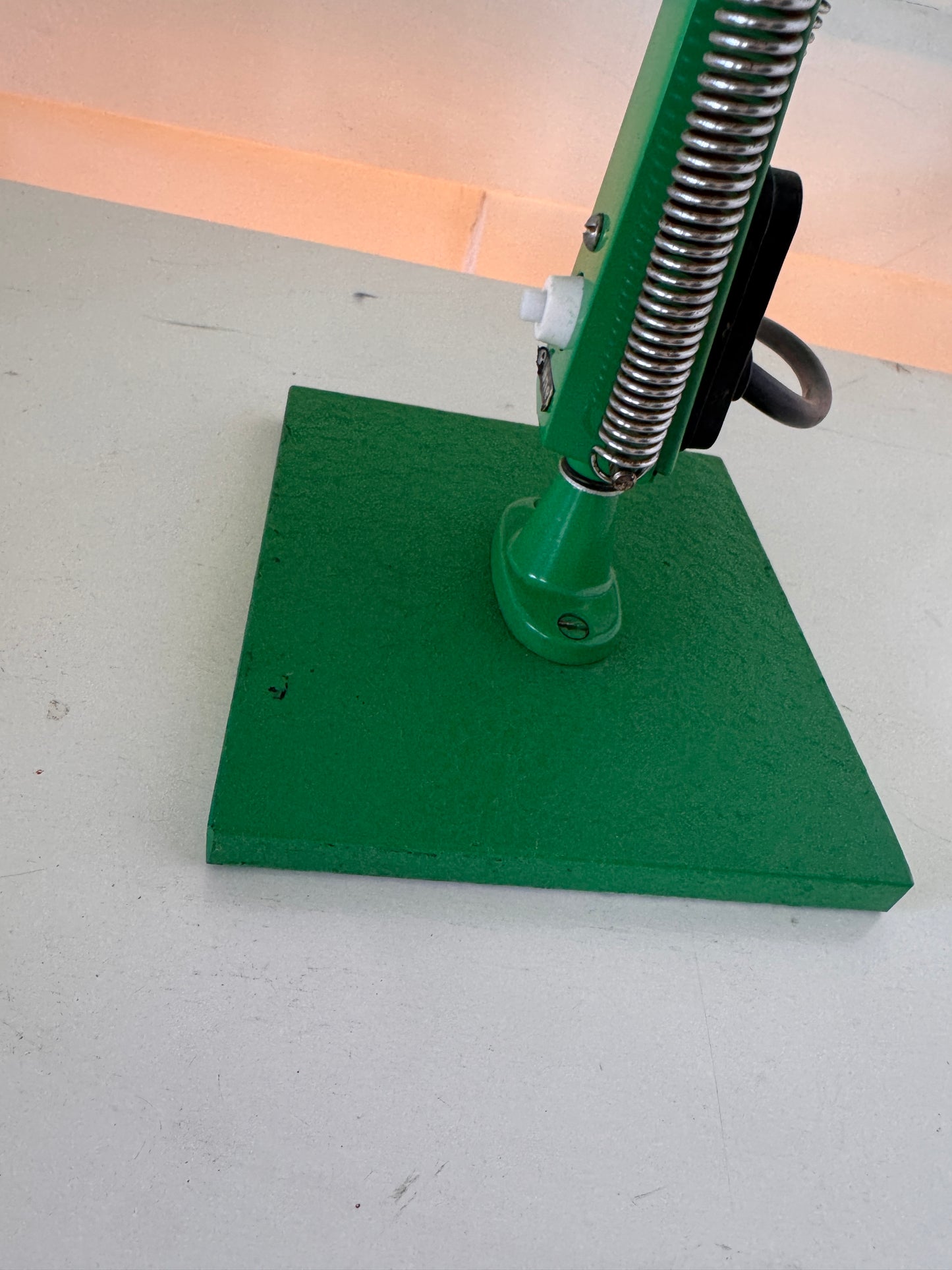 PLANET / Studio K Desk Lamp - Jungle Green