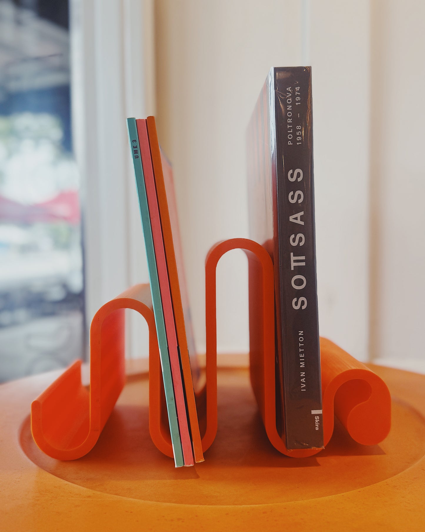 PRIMARY RESIDENCE / Apostrophus Bookstand Large - Orange