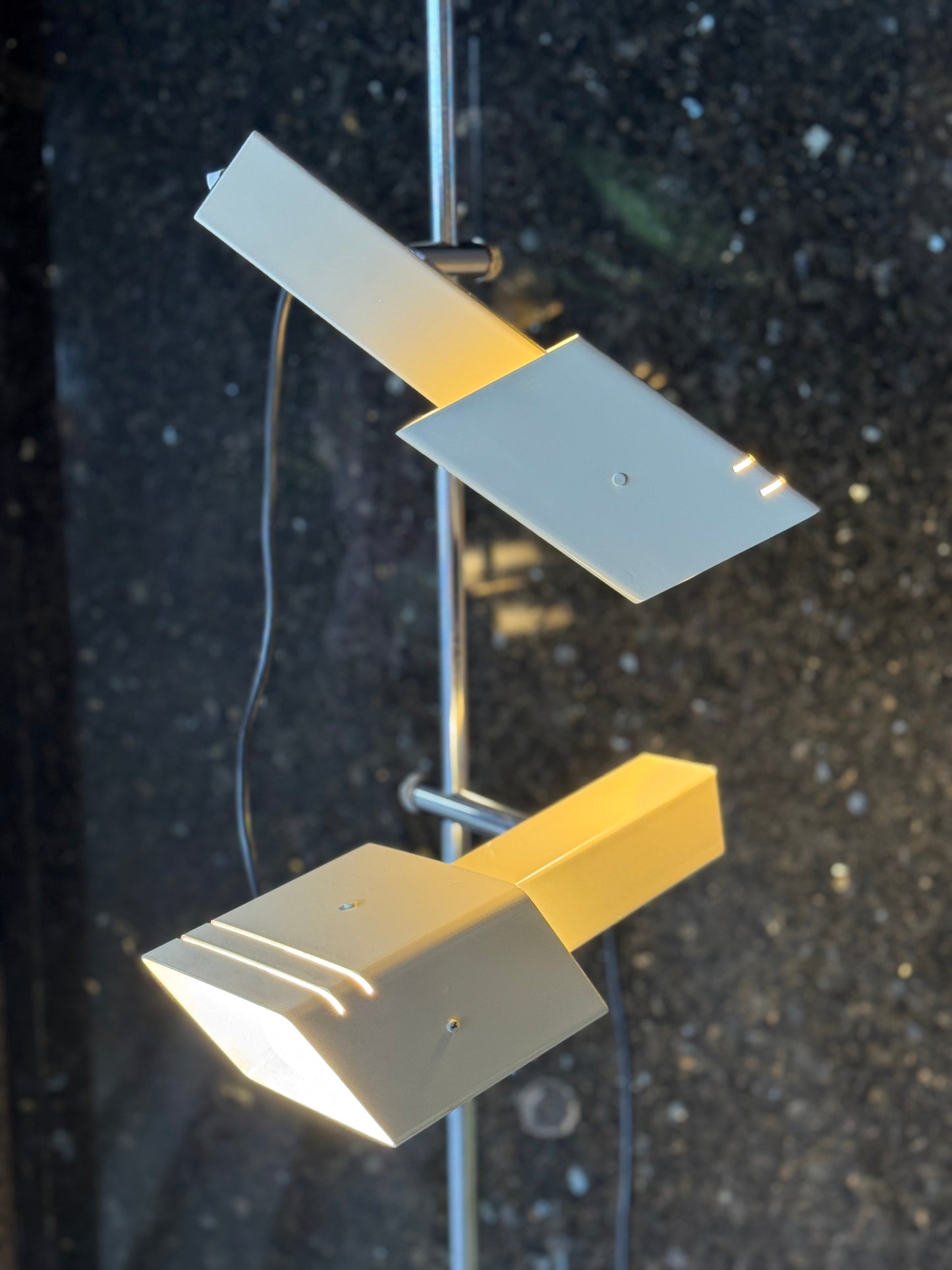 OSLO / 1980s Ivory Space Age Dual Head Floor Lamp
