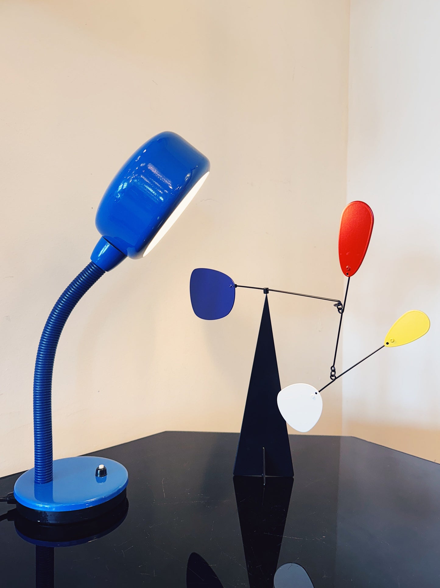 VINTAGE / Retro Gooseneck Desk Lamp - Blue