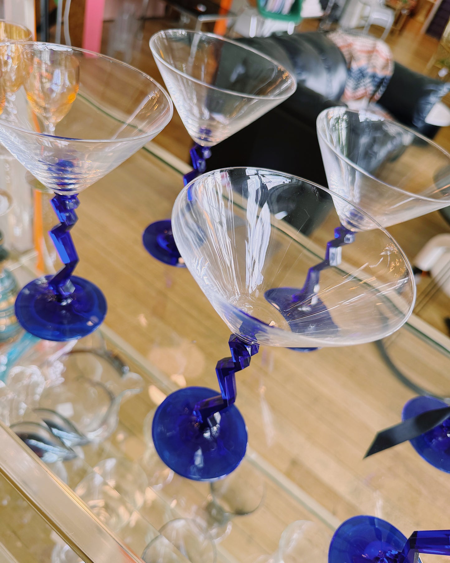 POST MODERN / Vintage 1980s Zig Zag Martini Glasses