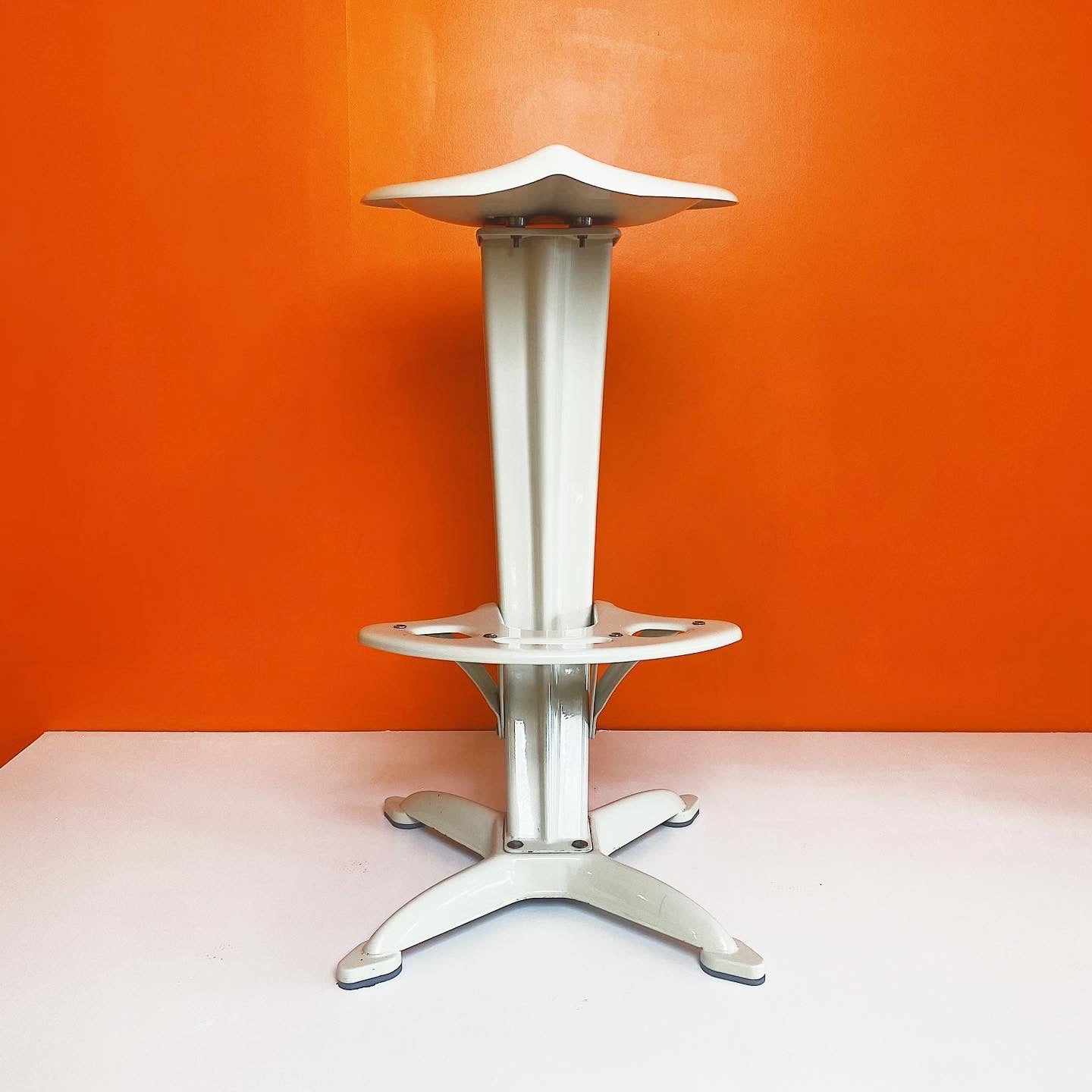 FANTASY #290 / Lotus Stool by Yasu Sasamoto for Dulton & Co