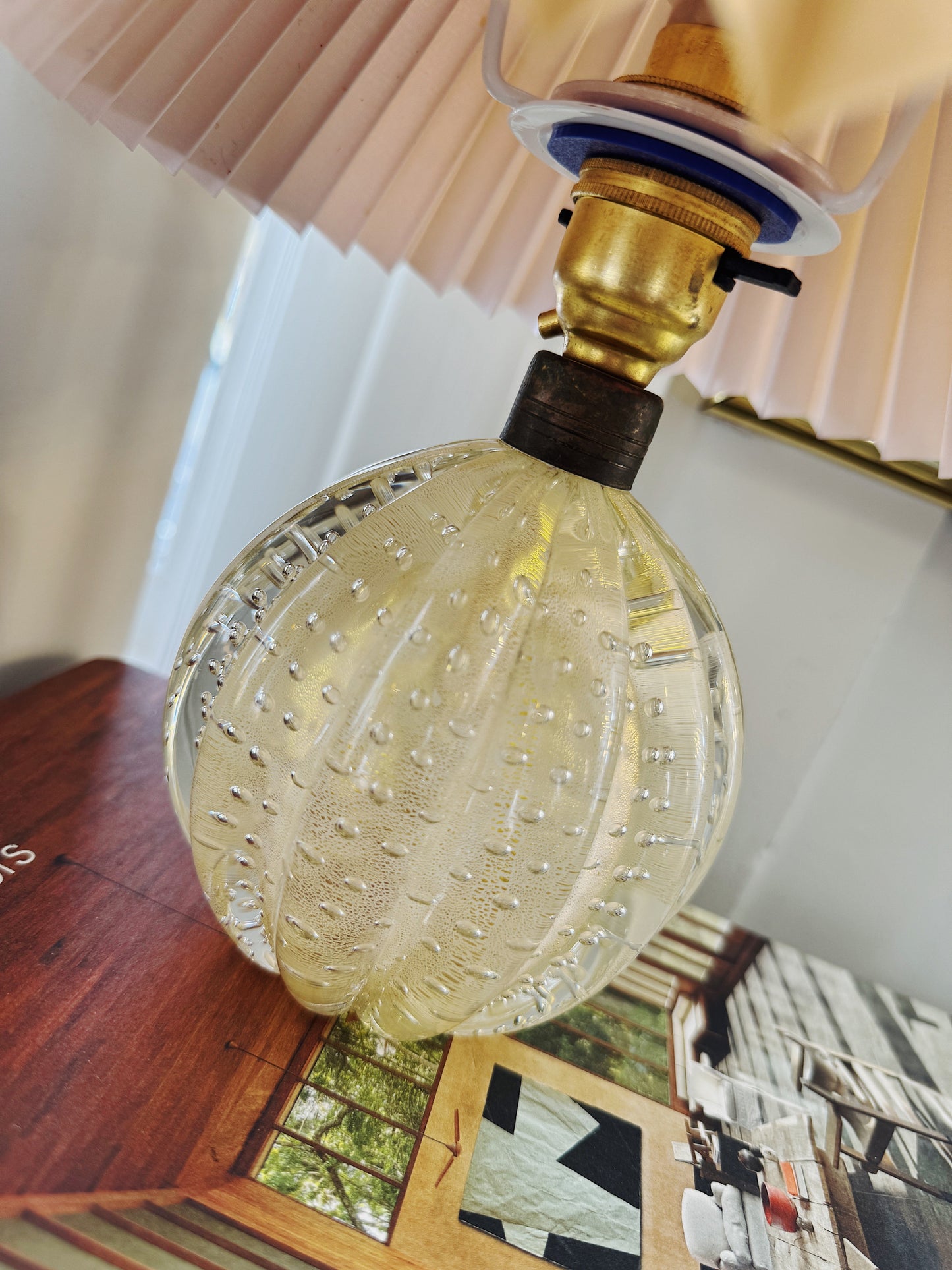 MURANO / Venetian Bullicante Glass Lamp