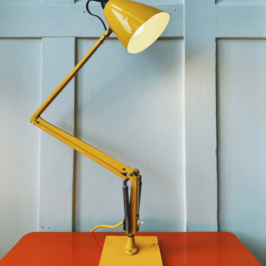 PLANET / Studio K Desk Lamp - Yolk