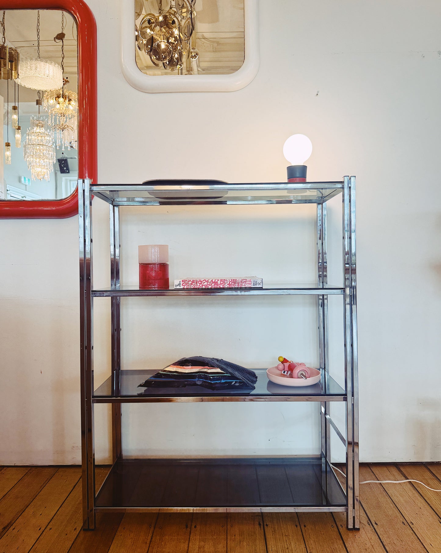 VINTAGE / 4- TIER CHROME SHELVING