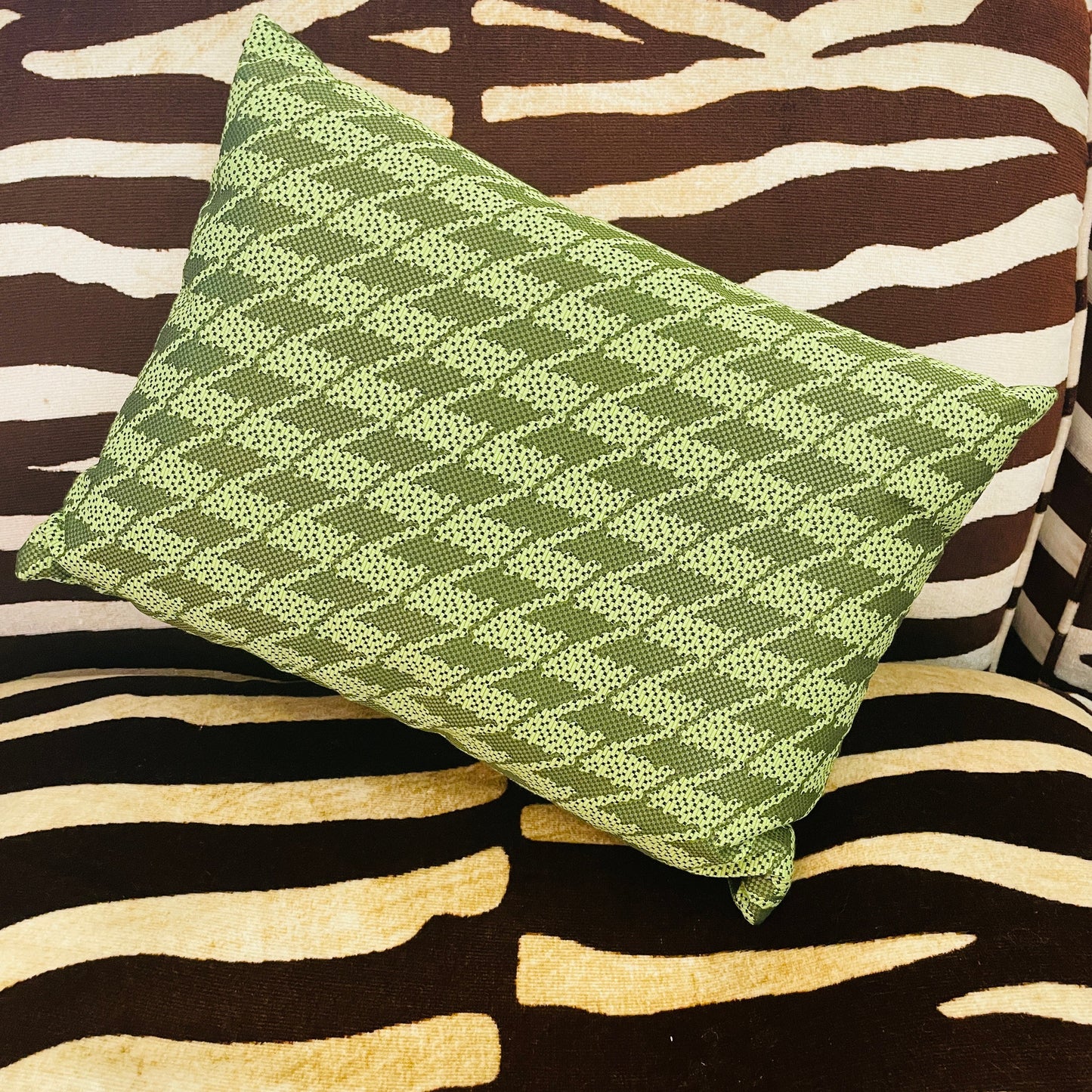 VITRA x MAHARAM / Repeat Classic Houndstooth Pillow/Cushion by Hella Jongerius