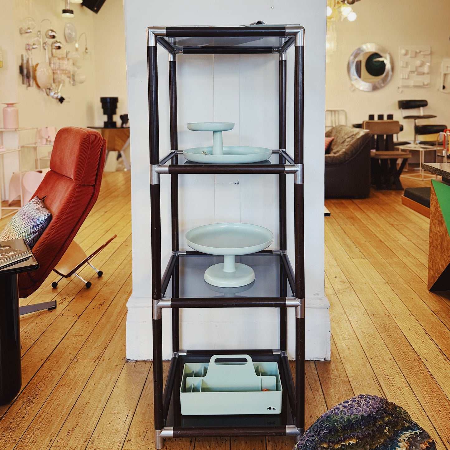 CARAVELLE / Cubed Shelving Wood w/Silver Corners + Smoky Grey Glass