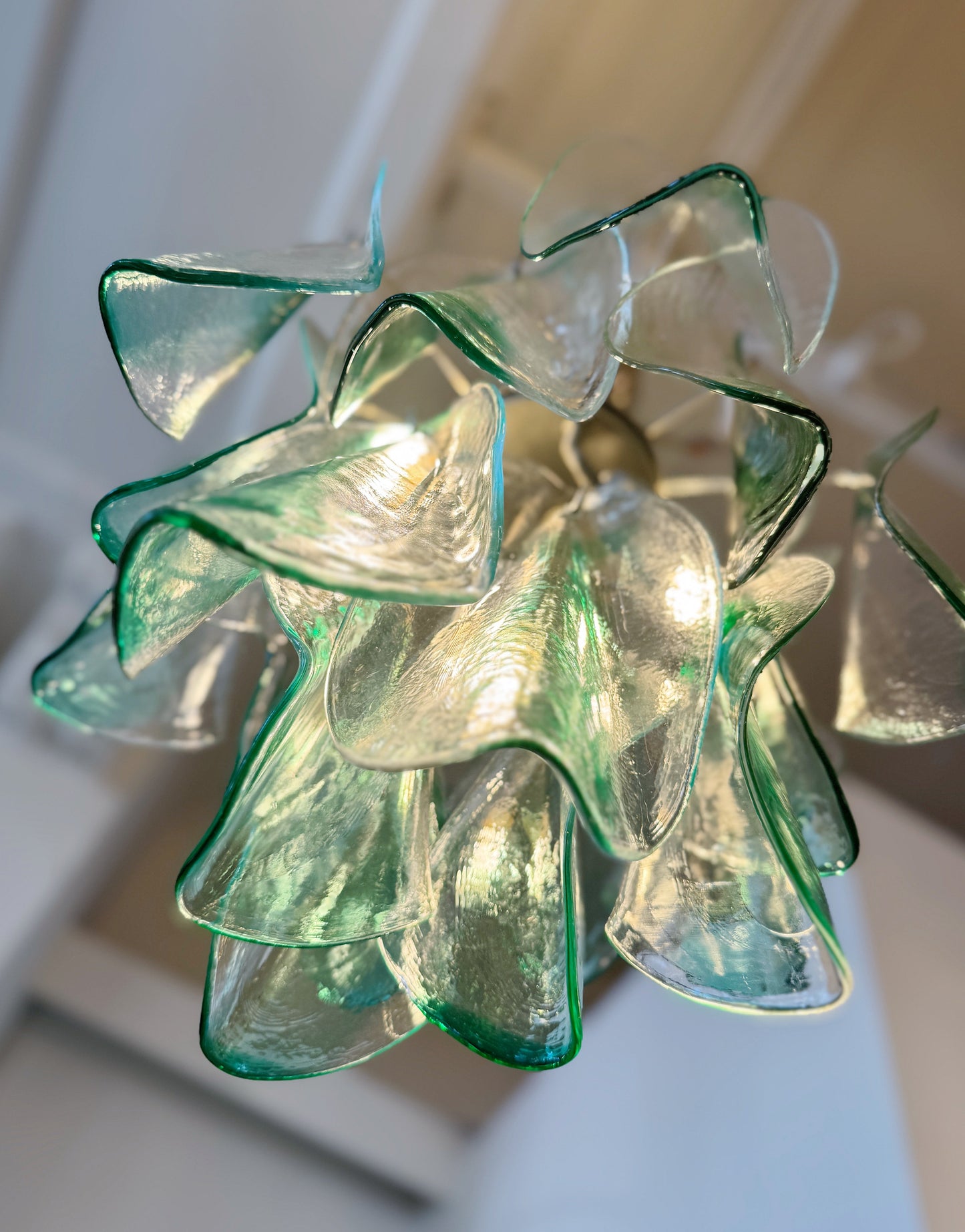 MAZZEGA / Murano Leaf Chandelier w/Clear & Green Prisms
