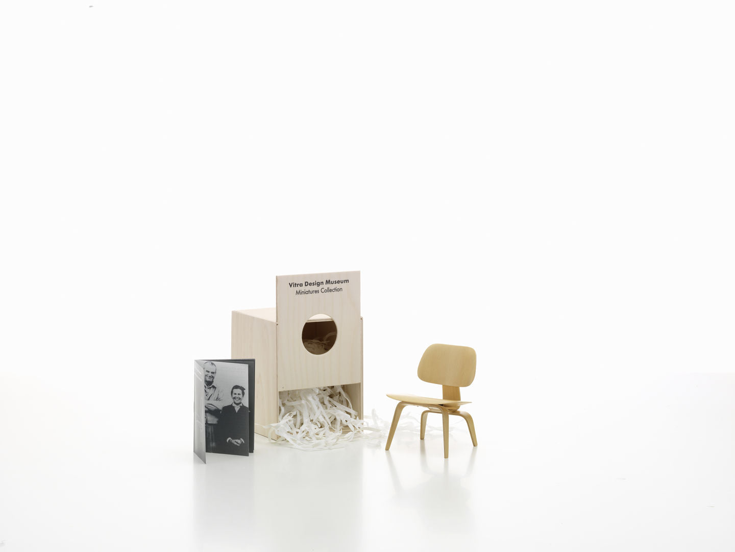 VITRA / Miniatures Collection - Eames LCW