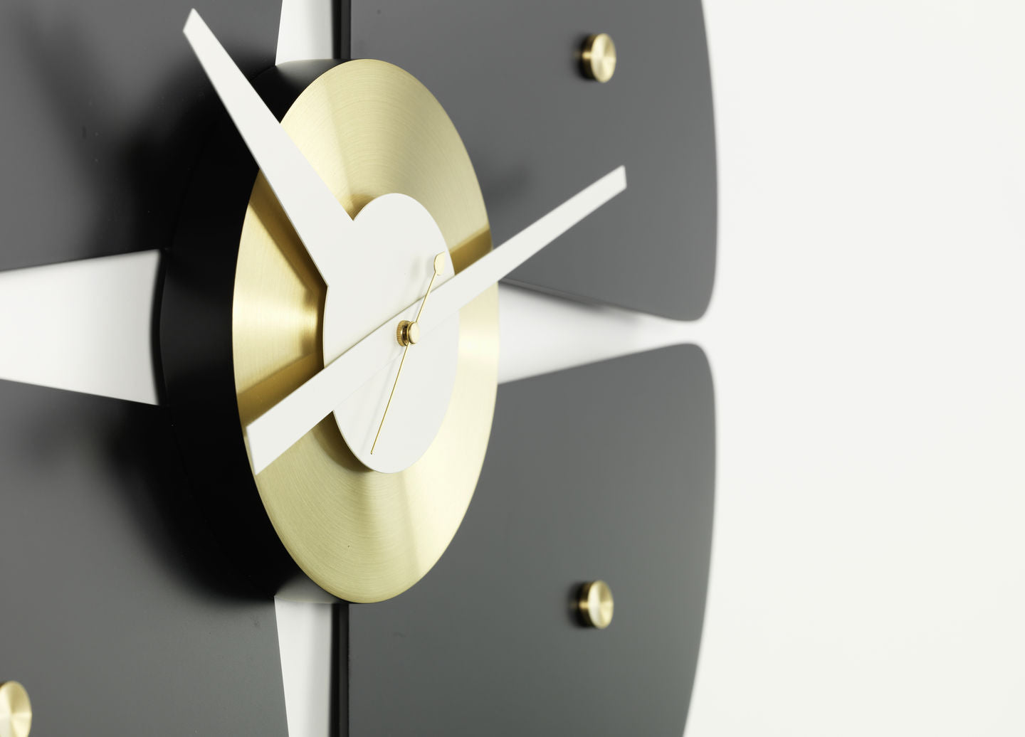 VITRA / Petal Clock by George Nelson