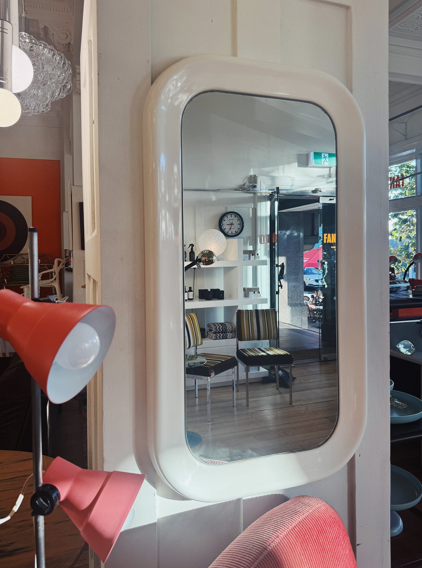 VINTAGE / White Plastic Framed Mirror