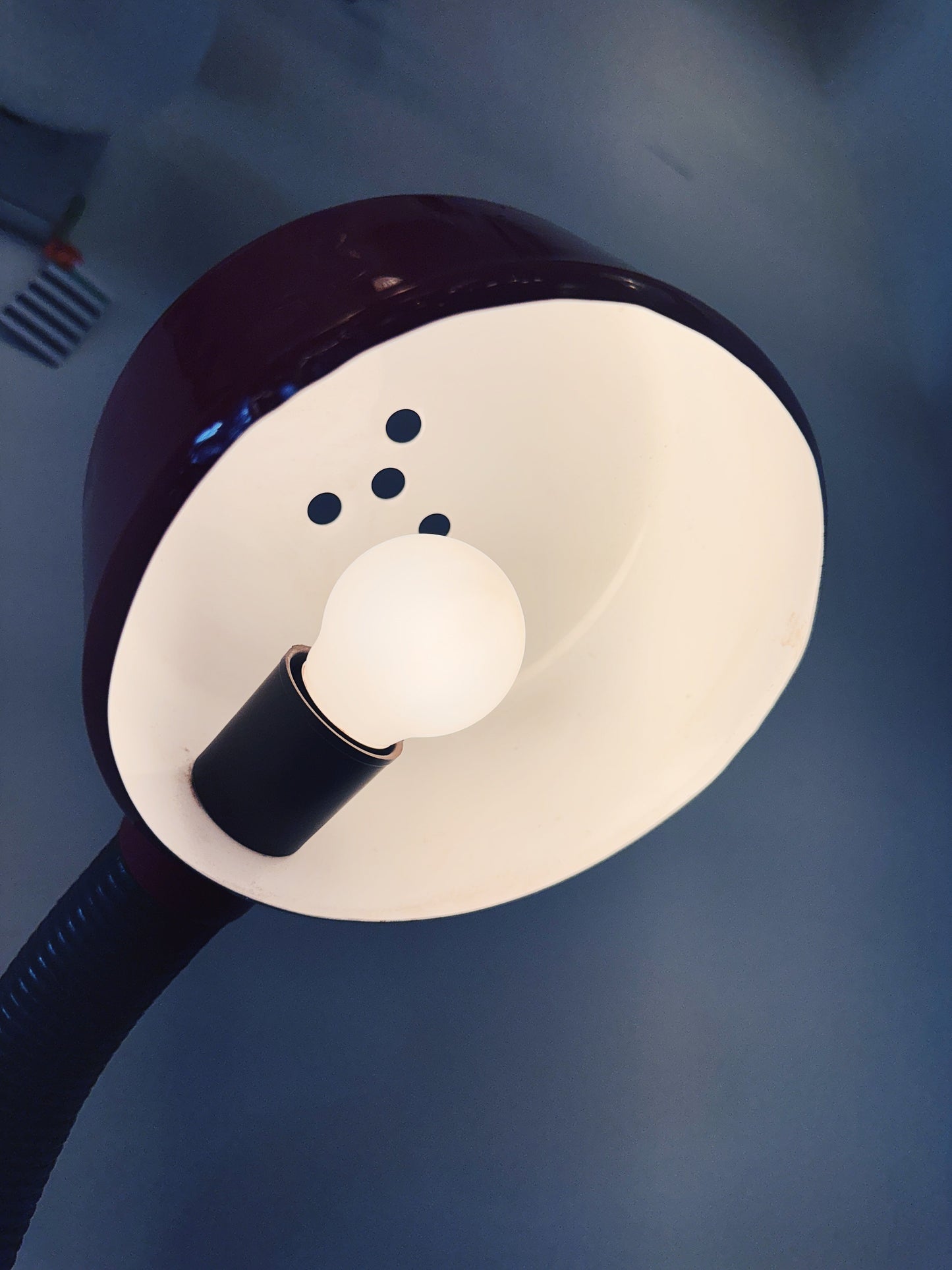 VINTAGE / Retro Gooseneck Desk Lamp - Red