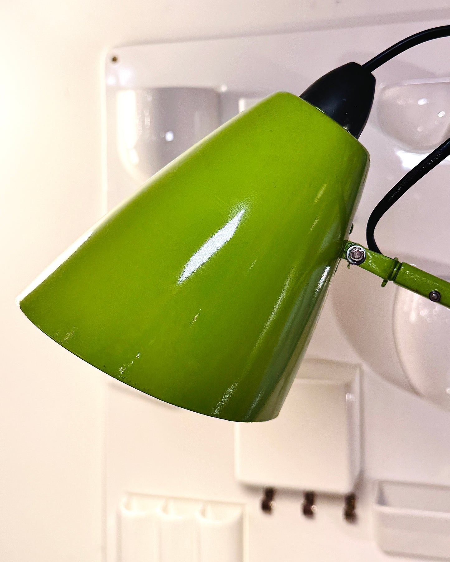 VINTAGE / Planet Aust. Studio K Desk Lamp - Lime