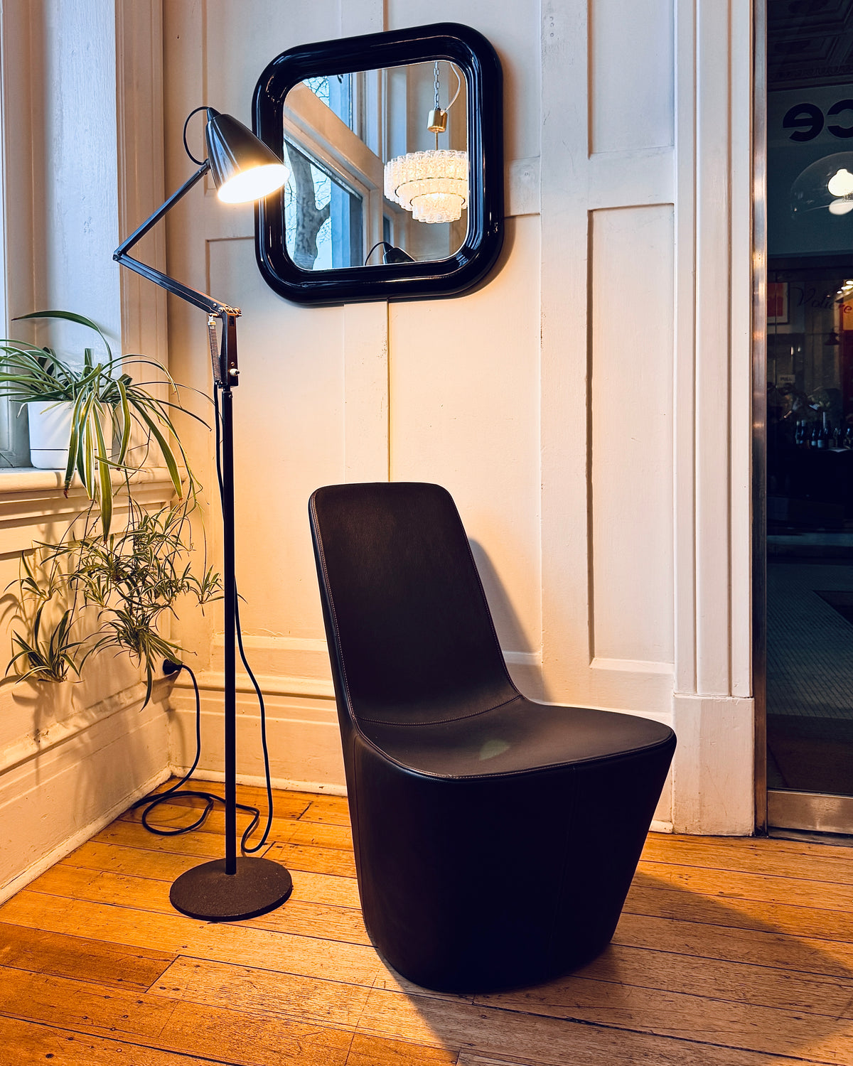 VITRA TAKEOVER / Monopod Leather Seat by Jasper Morrison, 2008 - Chocolate