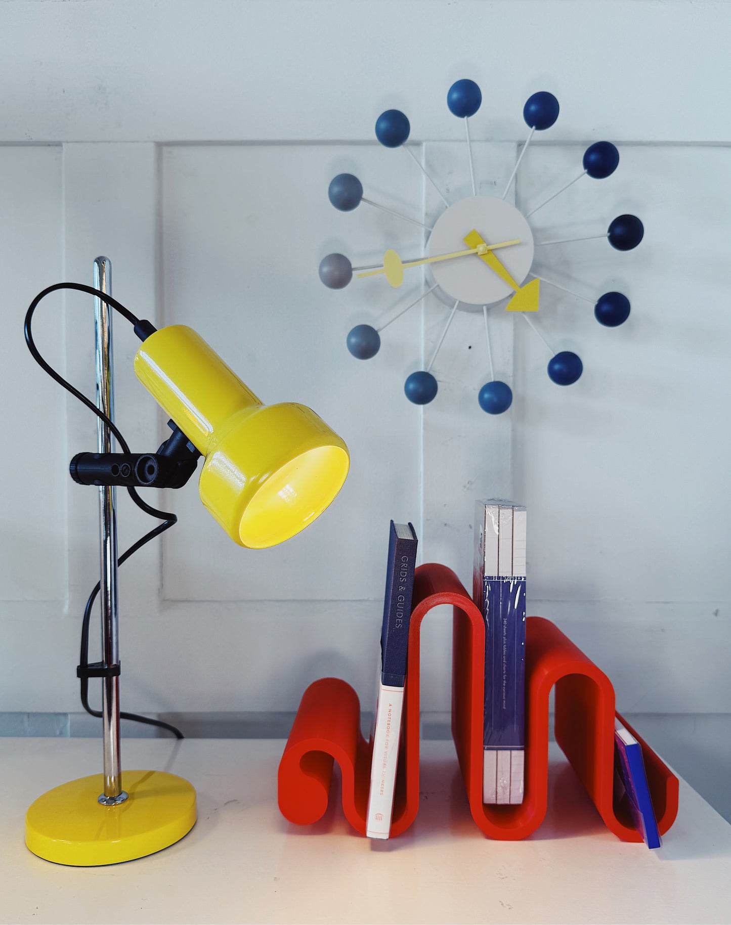 VINTAGE / Glossy Yellow Desk Lamp