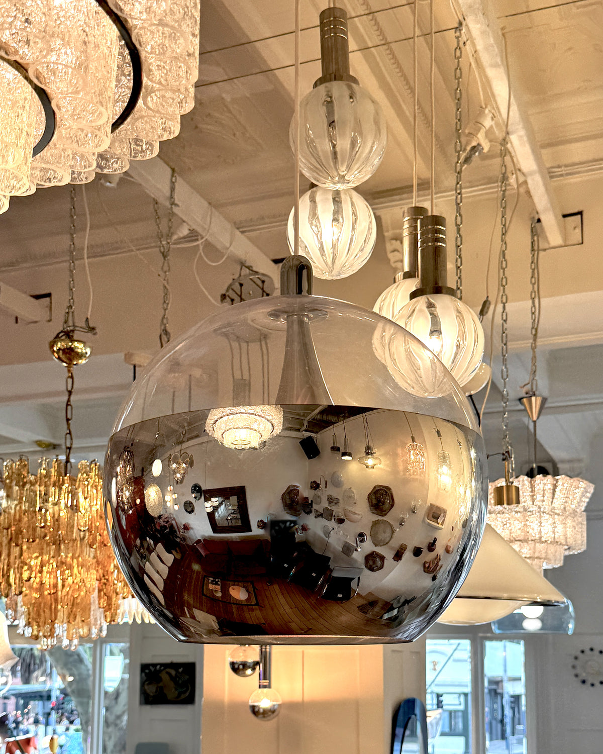 VINTAGE / Y2K Acrylic Mirrored Ball Pendant
