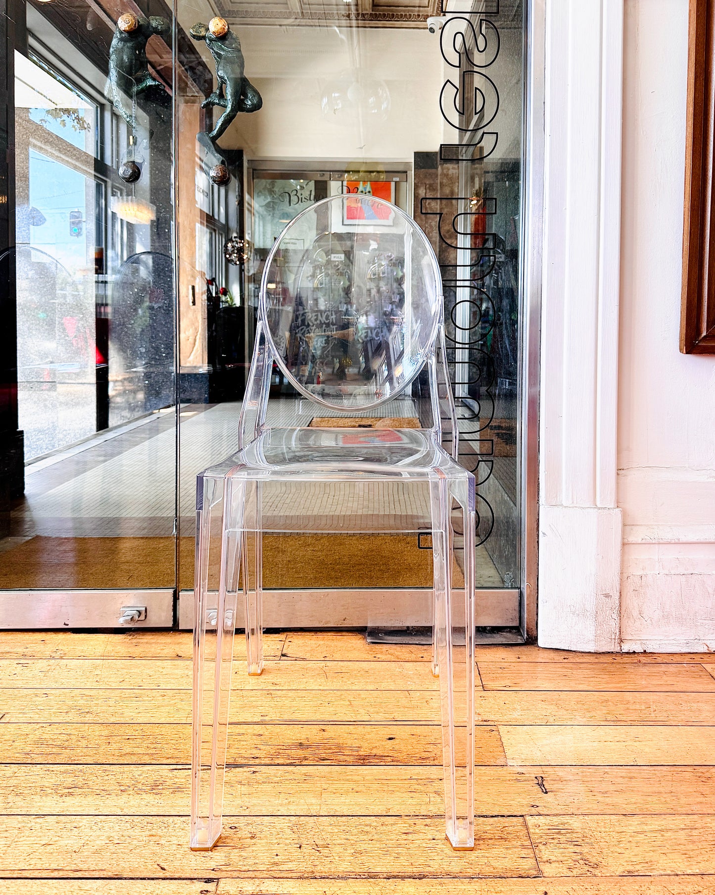 UNNEW / Kartell Victoria Ghost Chair - Clear