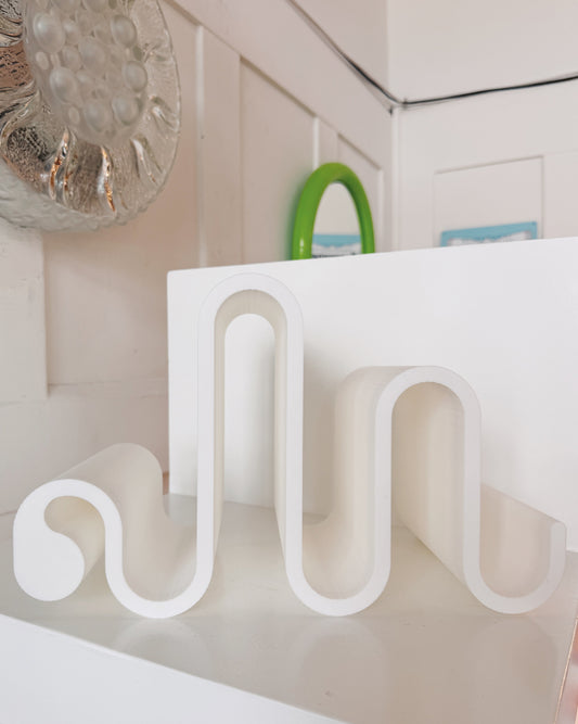 PRIMARY RESIDENCE / Apostrophus Bookstand Large - White