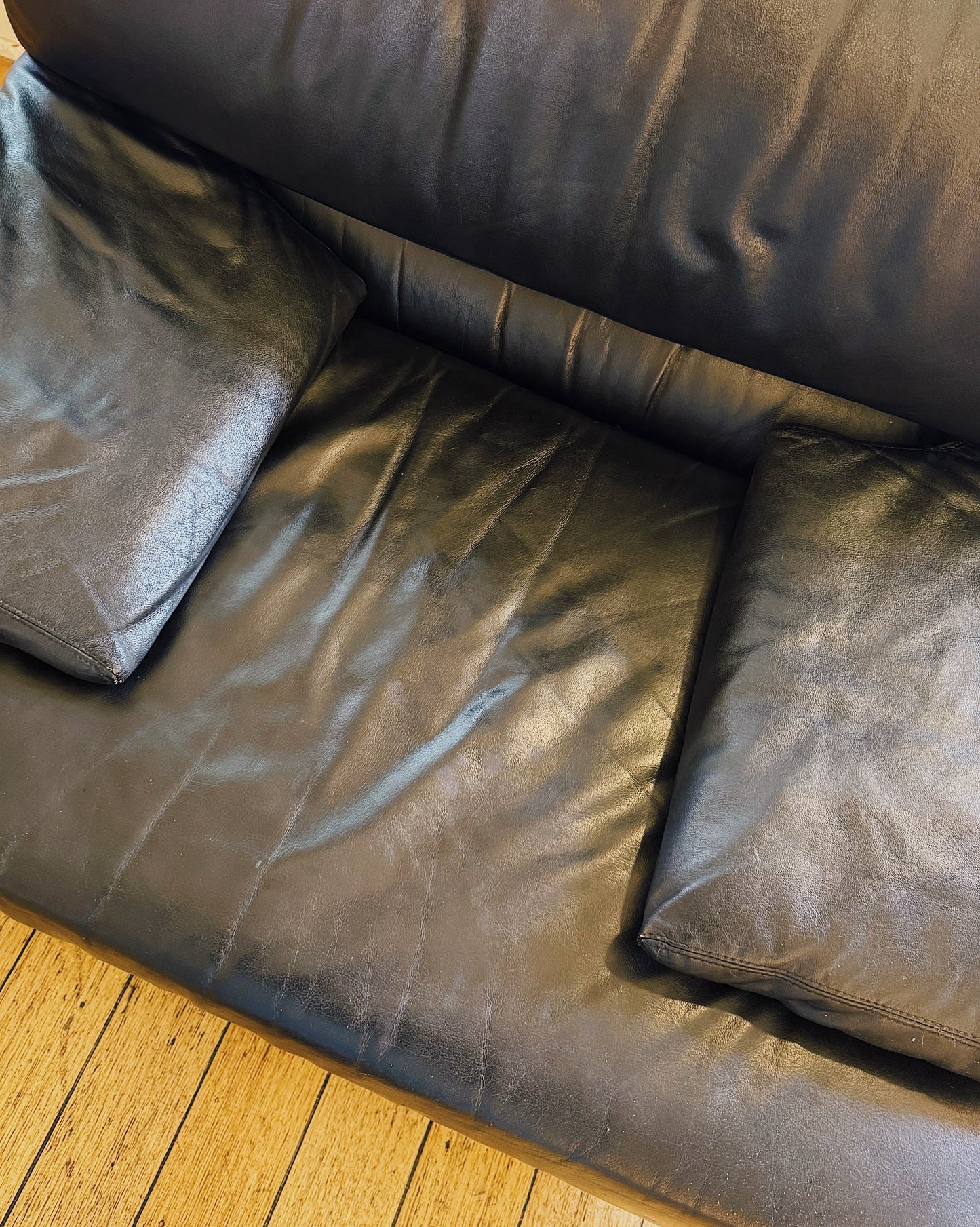 POST MODERN / XL Italian Leather Armchair - B&B Italia Style