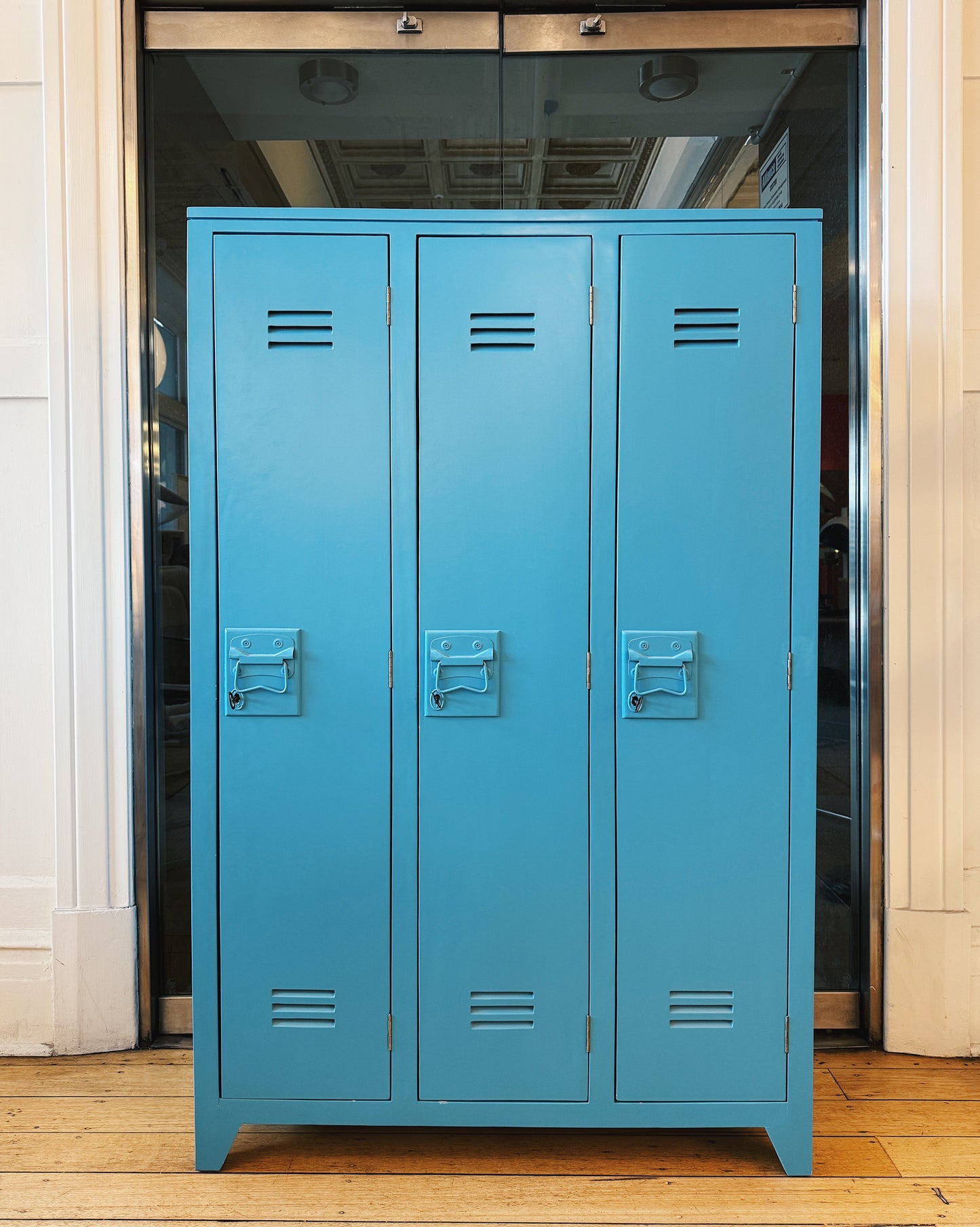 VINTAGE/ 1960s Japanese School Locker in Azure Blue 青