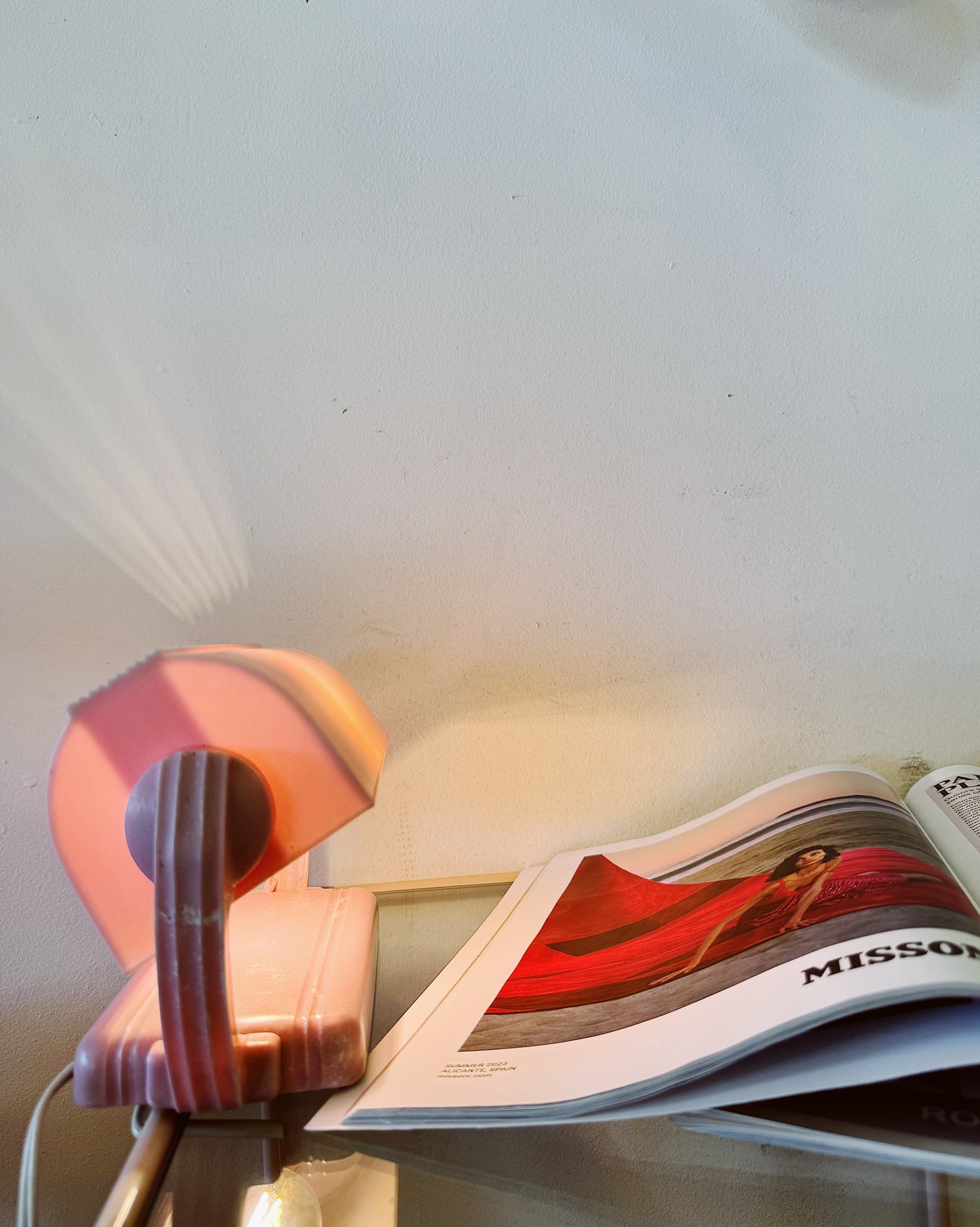 VINTAGE / Pinky Bakelite Headboard Lamps