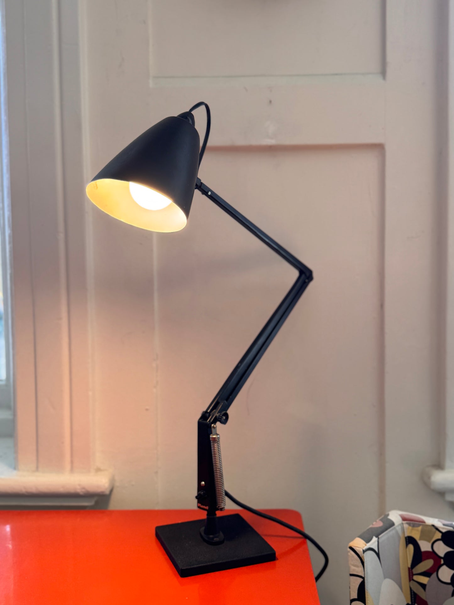 PLANET / Studio K Desk Lamp - Black