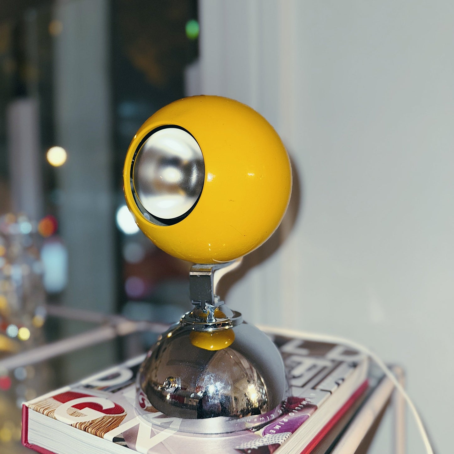 SPACE AGE / 1960s Eyeball Lamp