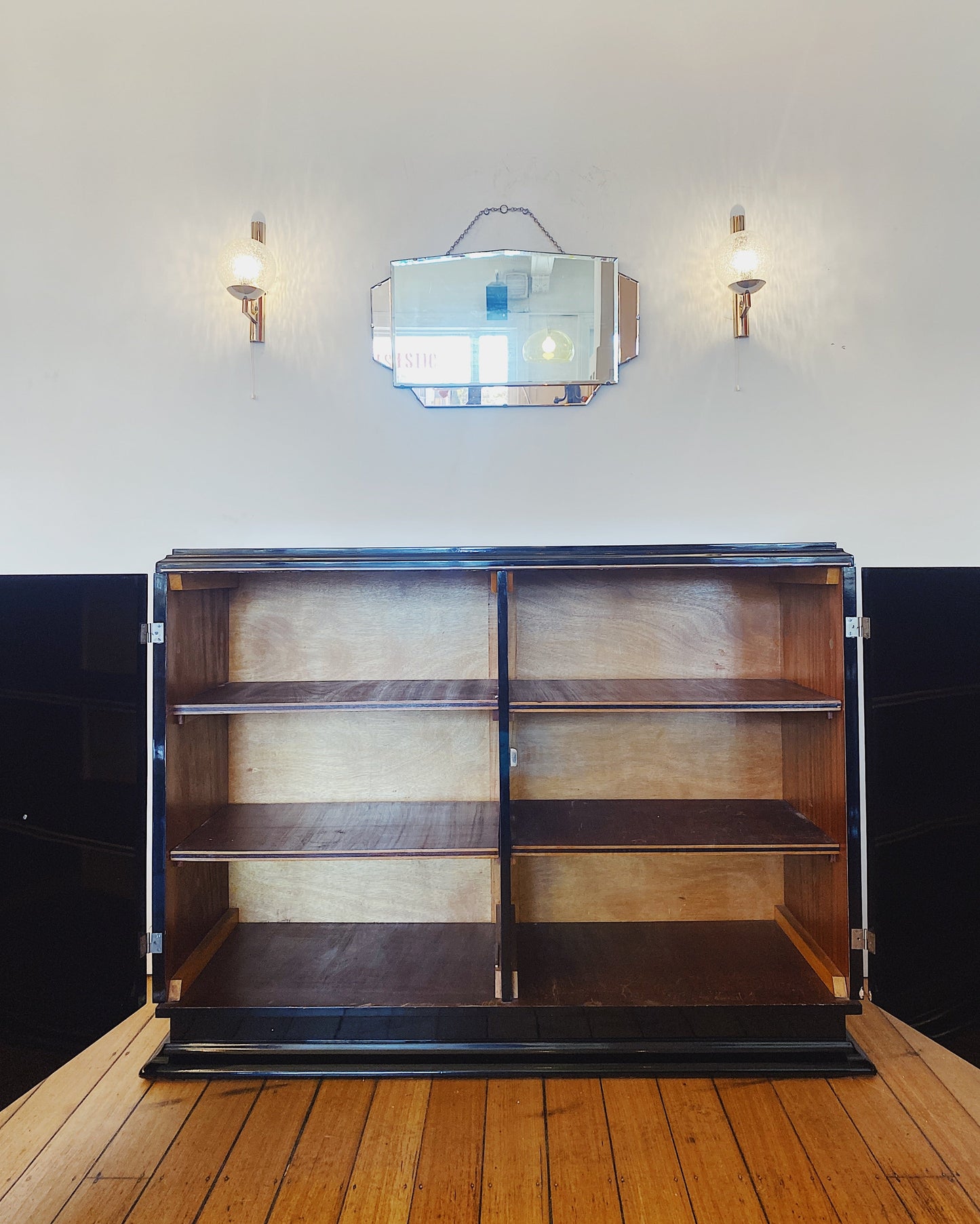 HI GLOSS / Deco Gothic French sideboard