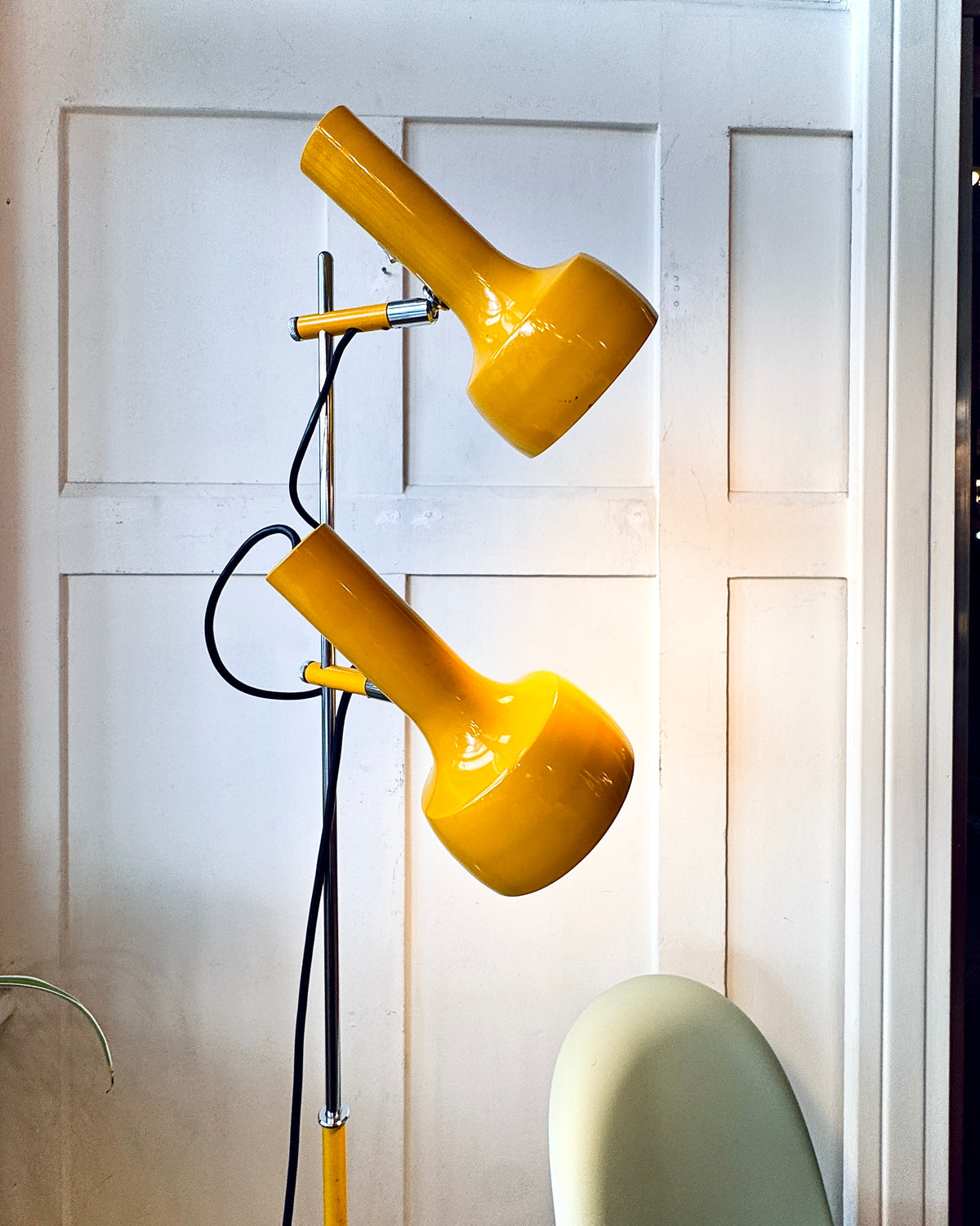 VINTAGE / Oslo Aust. / Dual Head Floor Lamp - Yellow
