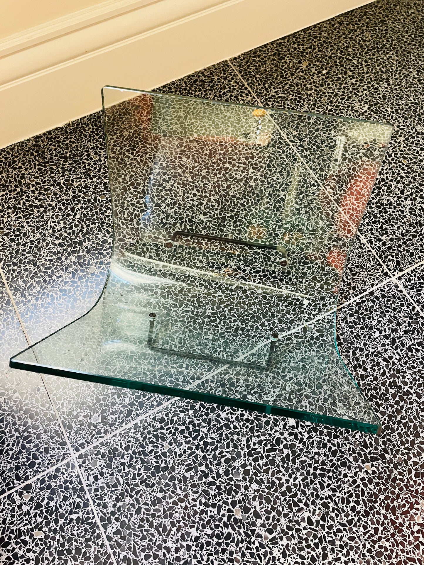 FIAM ITALIA / Glass Portarviste Magazine Holder by Vittorio Livi