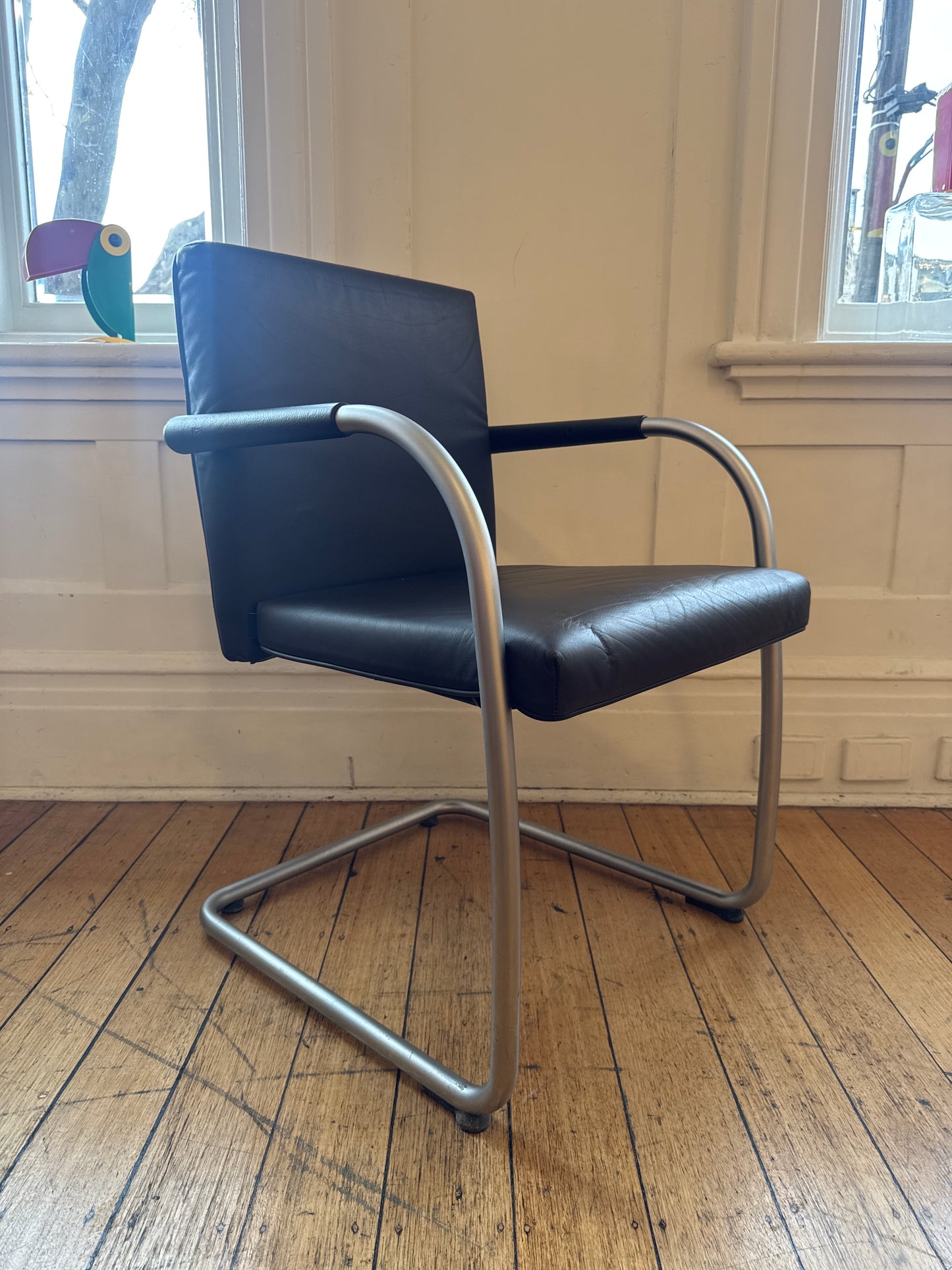 VITRA TAKEOVER / VSO Visasoft by Antonio Citterio & Glen Oliver Löw - Leather Black