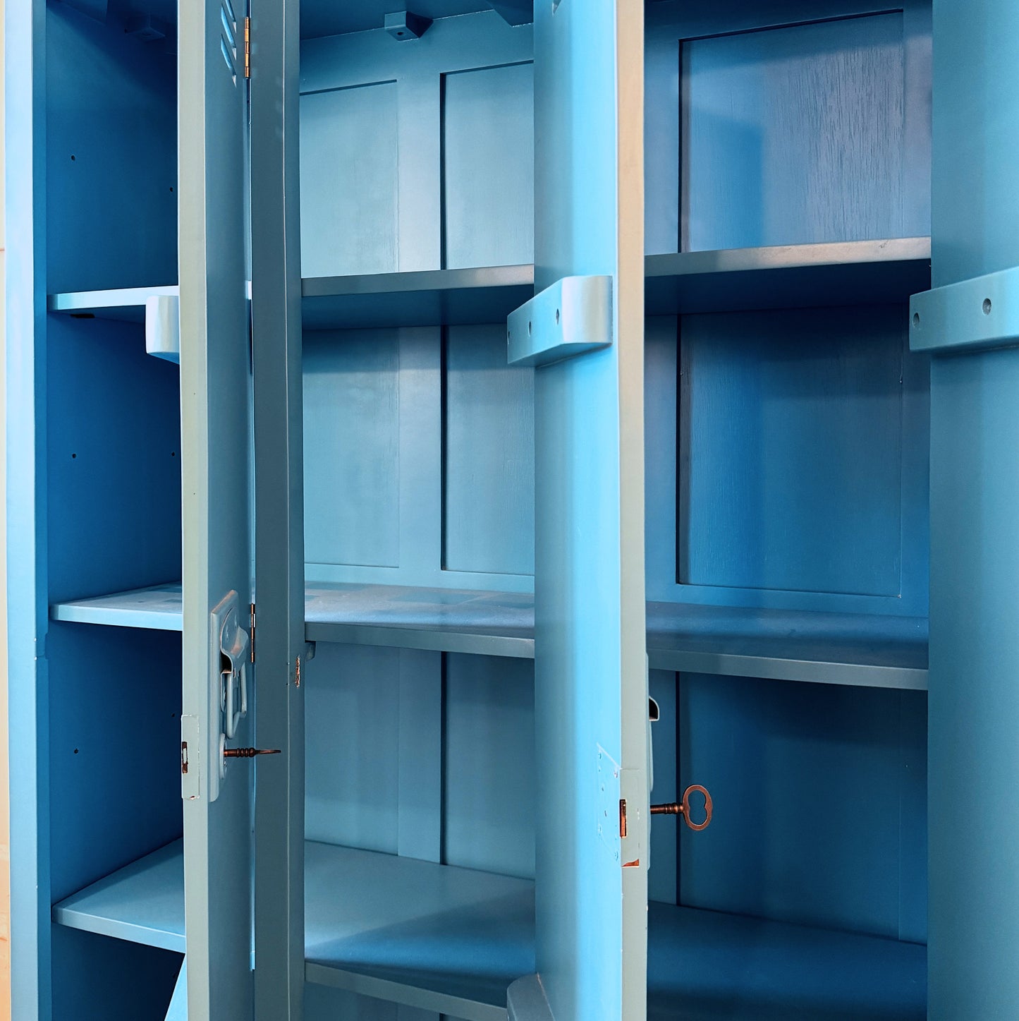 VINTAGE/ 1960s Japanese School Locker in Azure Blue 青