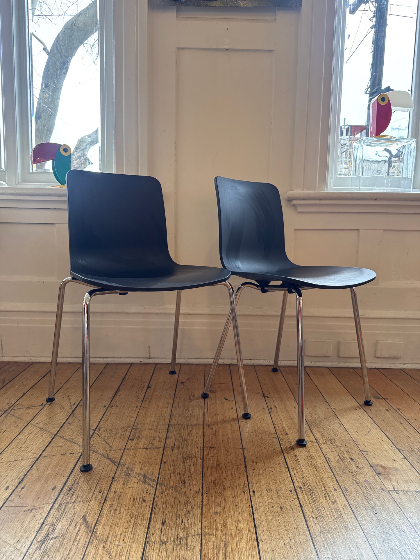 VITRA TAKEOVER / Hal Chair by Jasper Morrison, 2010/2014 - Basic Dark