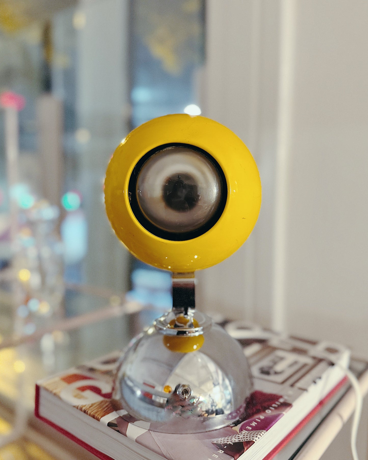 SPACE AGE / 1960s Eyeball Lamp