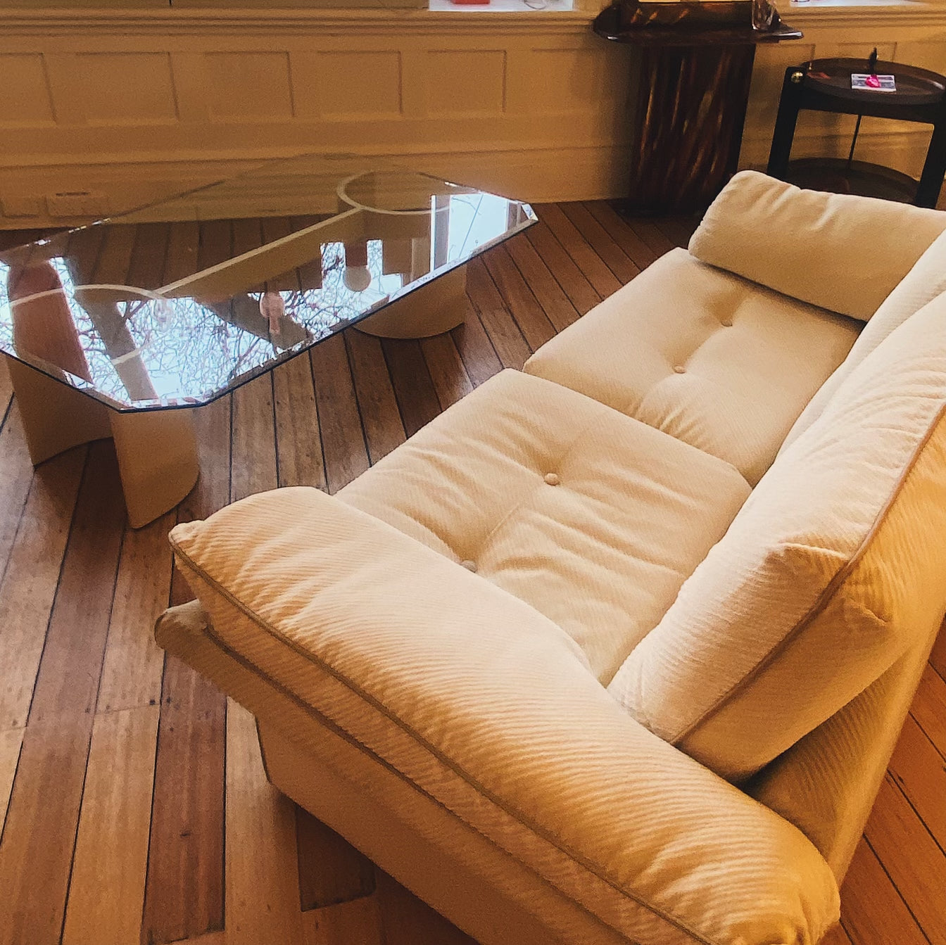 FANTASY #362/ Atlantis 1970s Cream Tiger Rib Two Seater Sofa