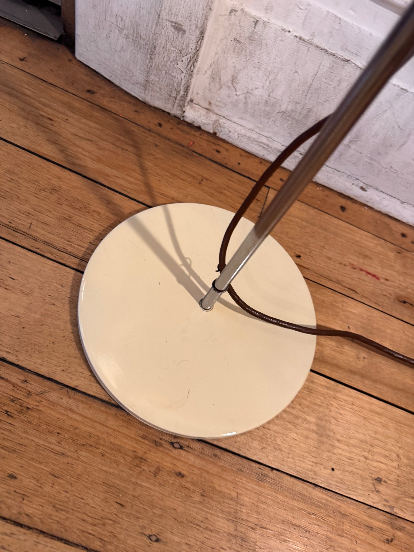 VINTAGE / Space Age Floor Lamp - Cream