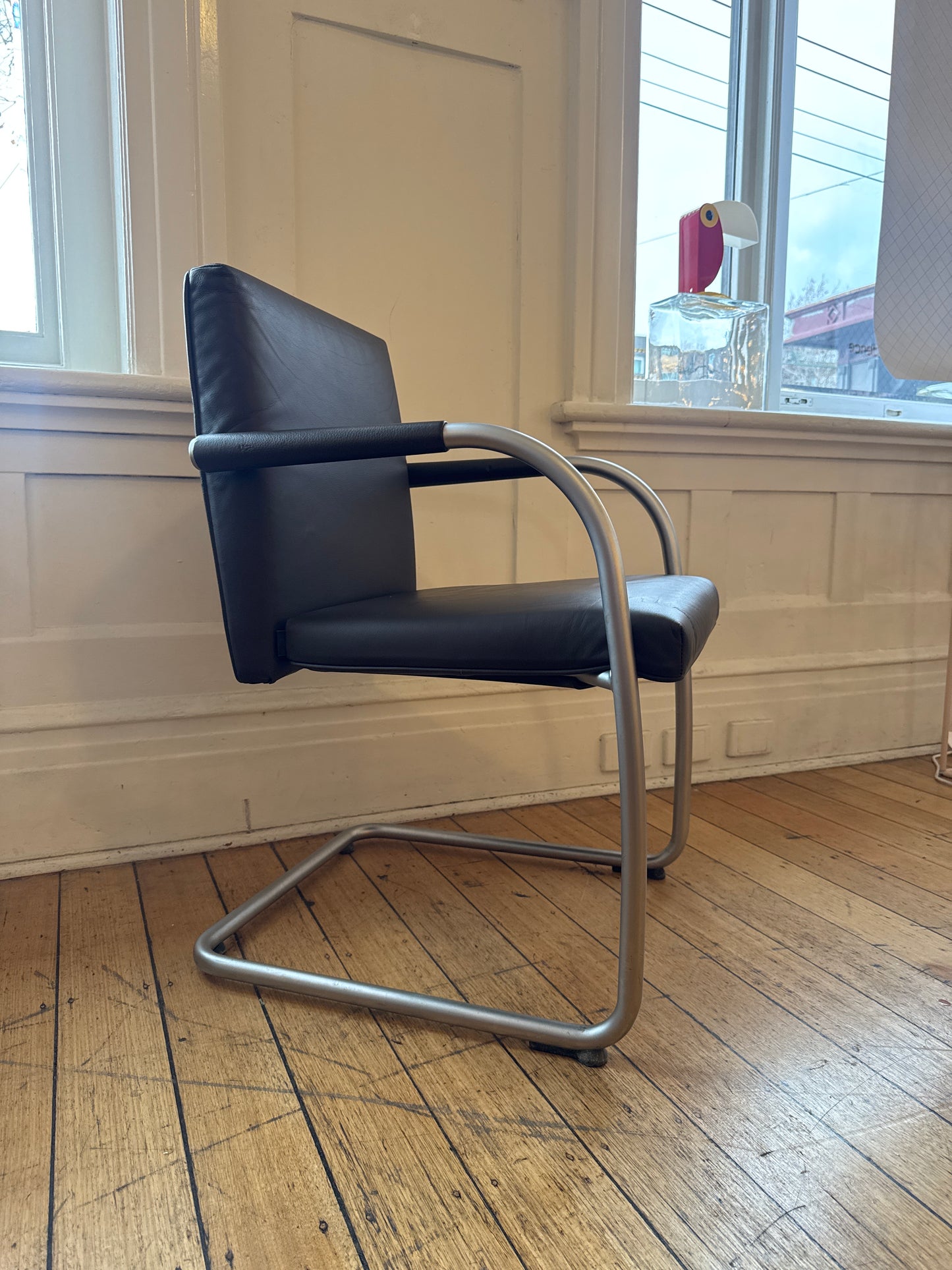 VITRA TAKEOVER / VSO Visasoft by Antonio Citterio & Glen Oliver Löw - Leather Black