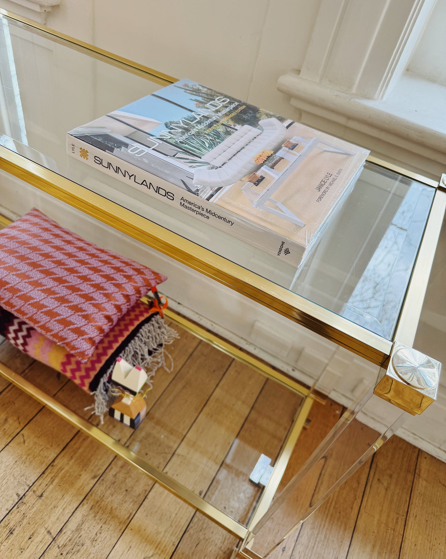 PIERRE VANDEL / Lucite Console