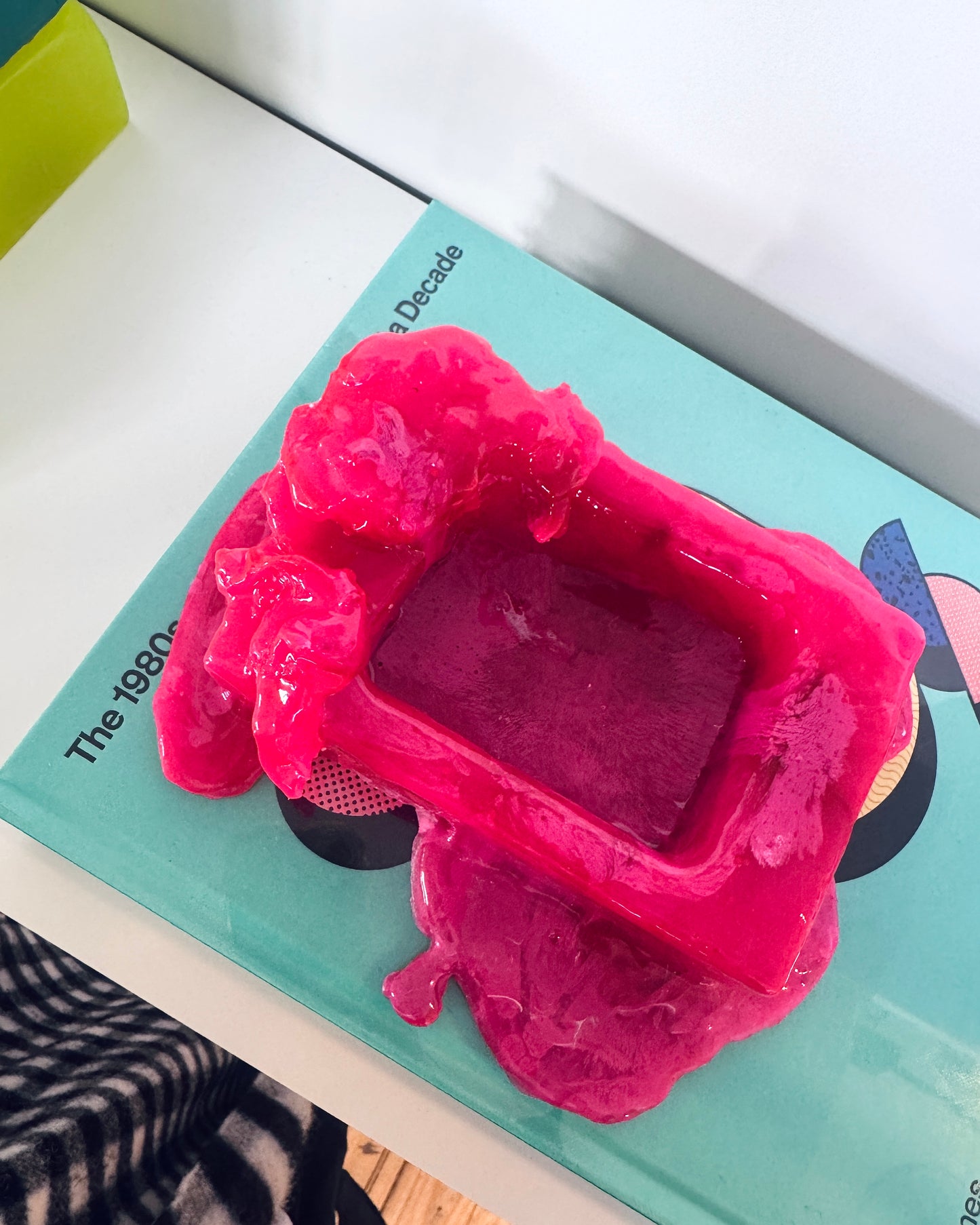 PRIMARY RESINWERKS / Melt Resin Vessel / Pink