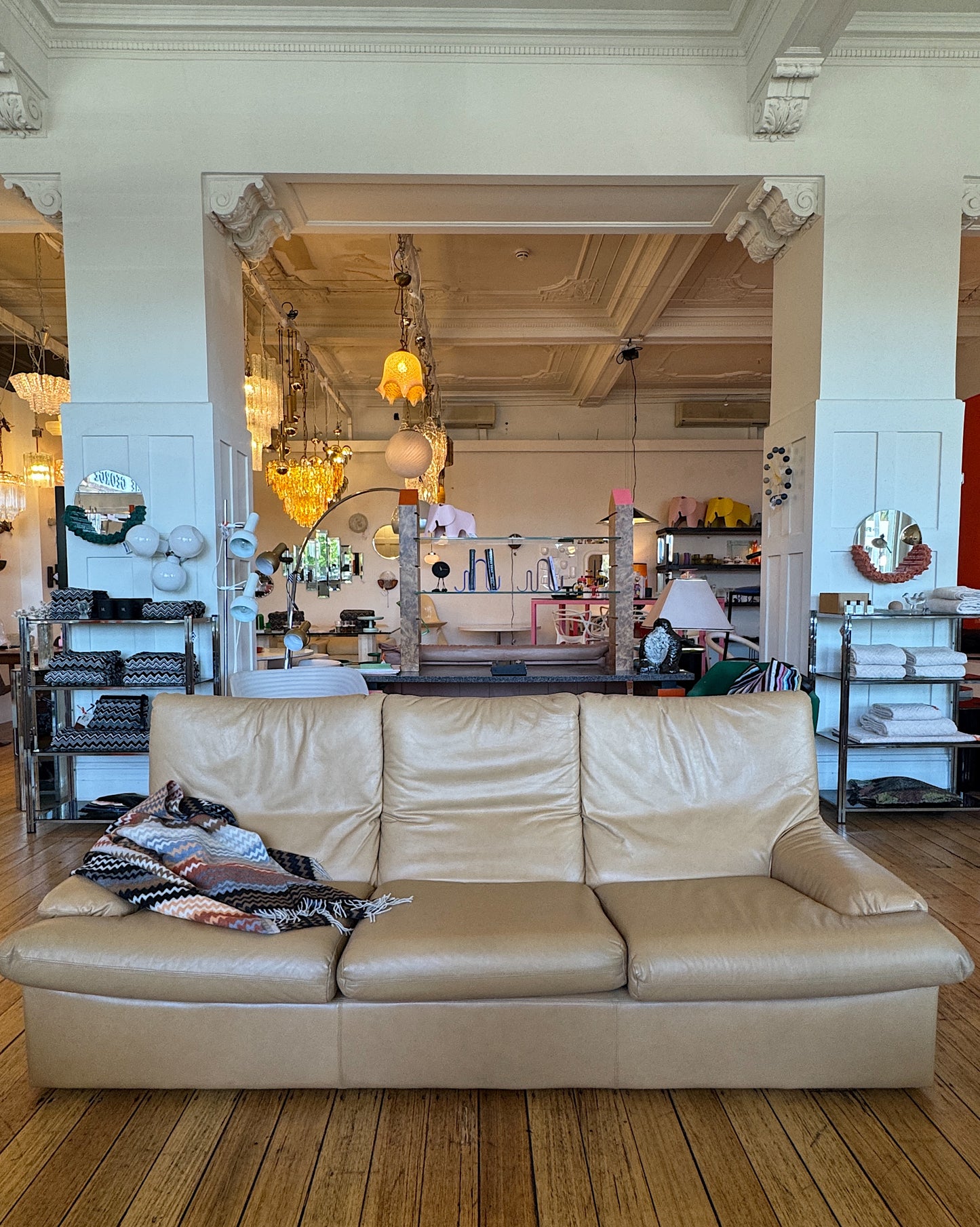 VINTAGE / Soft Tan Leather 3-Seater