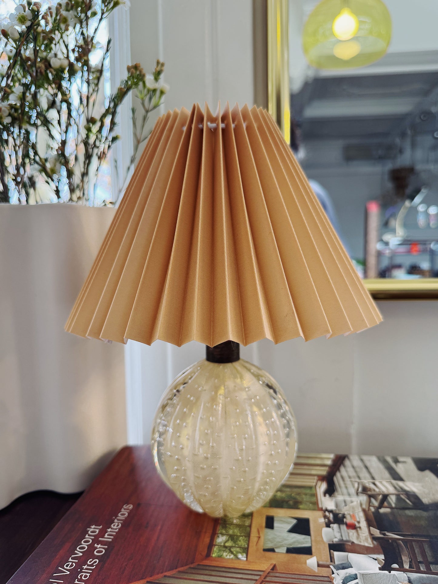 MURANO / Venetian Bullicante Glass Lamp