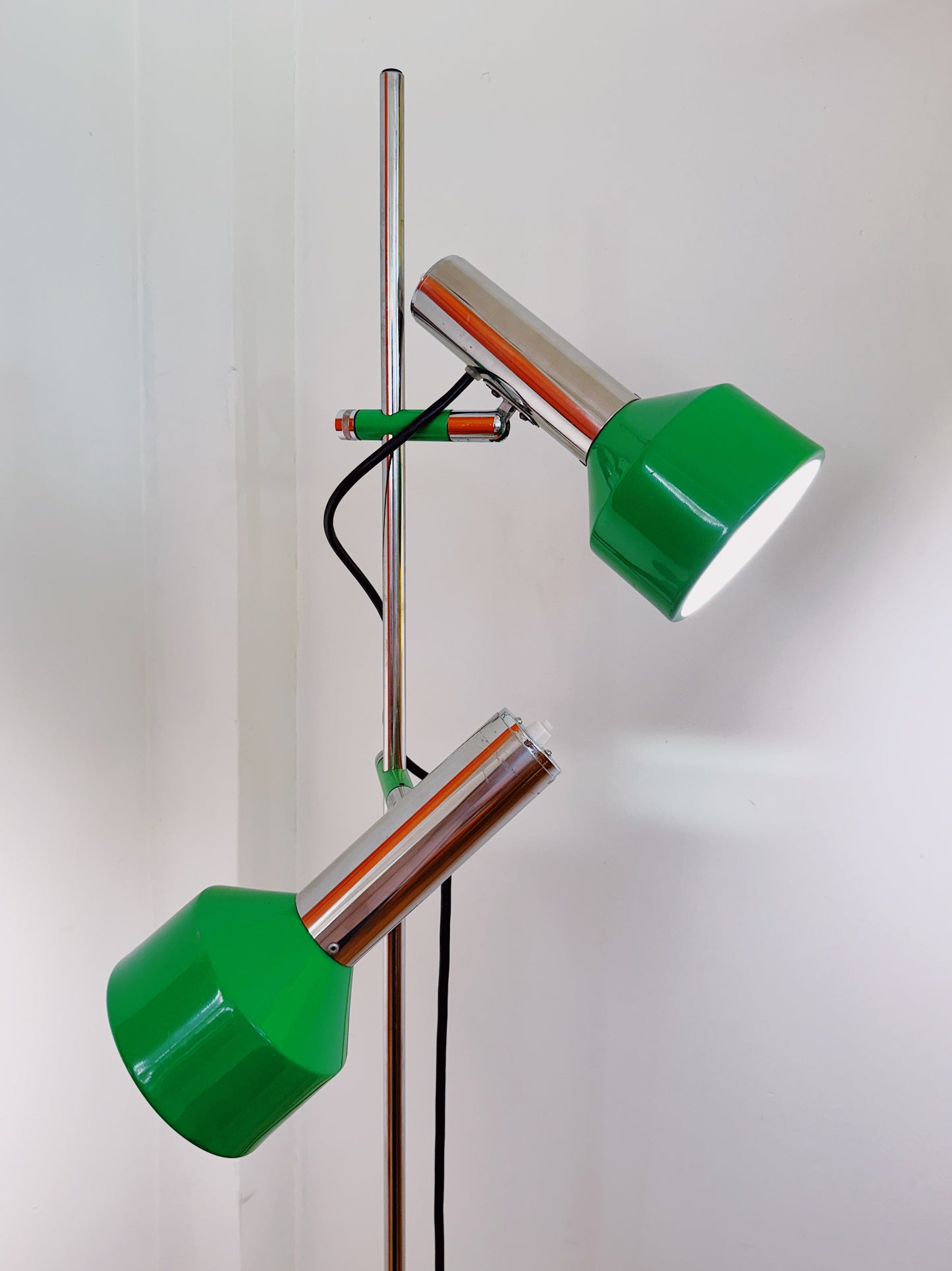 OSLO / Vintage Green/Chrome Oslo Floor Lamp