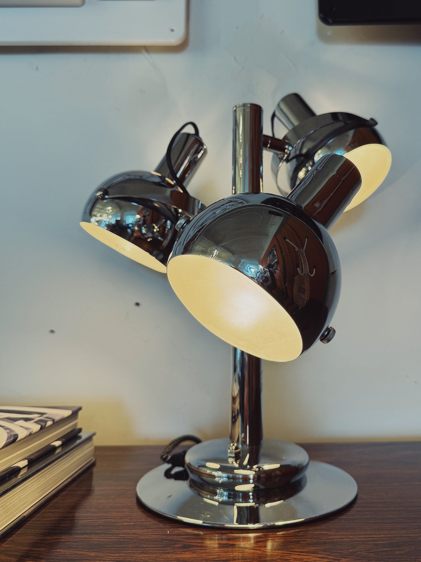 VINTAGE / Triple Head Chrome Table/Desk Lamp