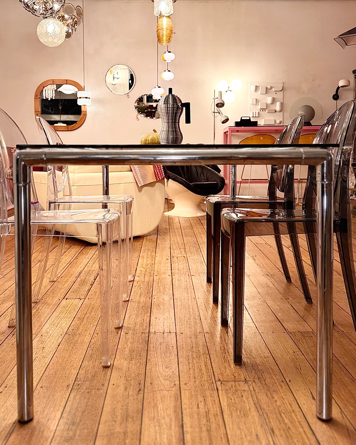 VINTAGE / Tubular Chrome Dining Table