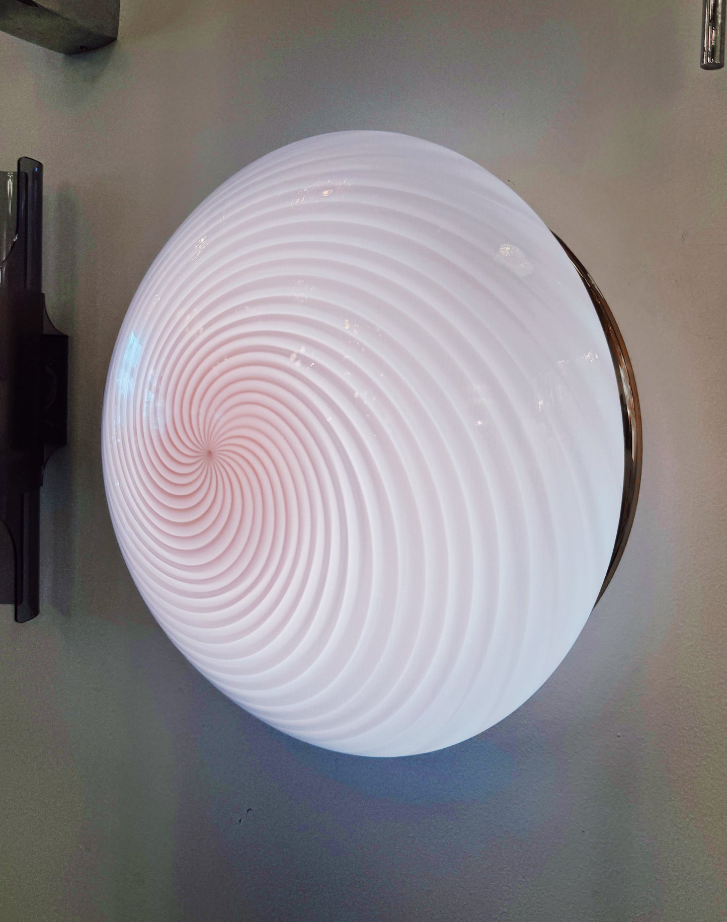 VINTAGE / Murano Swirl Bubblegum Pink Ceiling/Wall Light