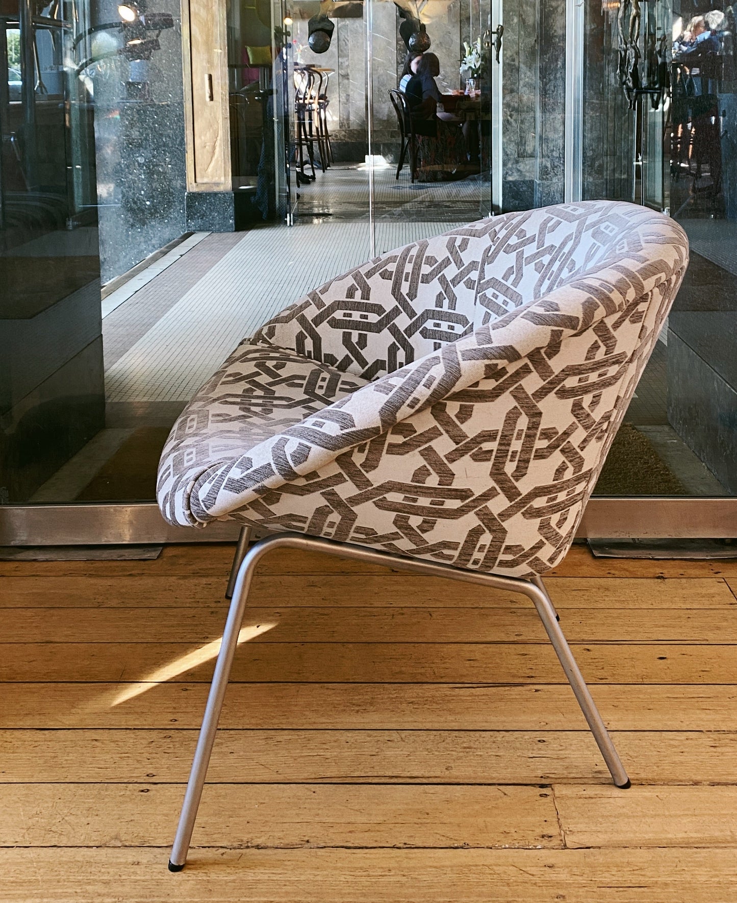 KNOLL / 369 Tub Chair by Walter Knoll