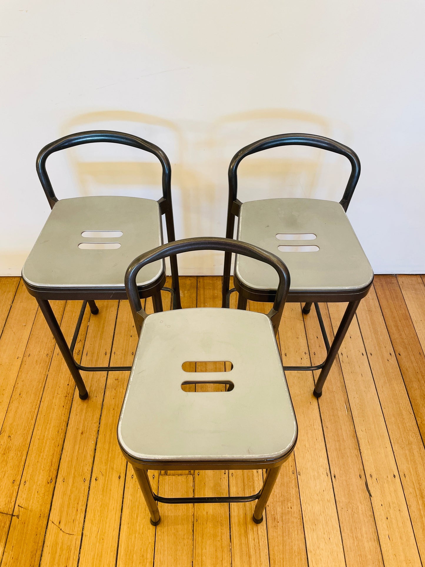 KARTELL / Mauna-Kea high stool by Vico Magistretti