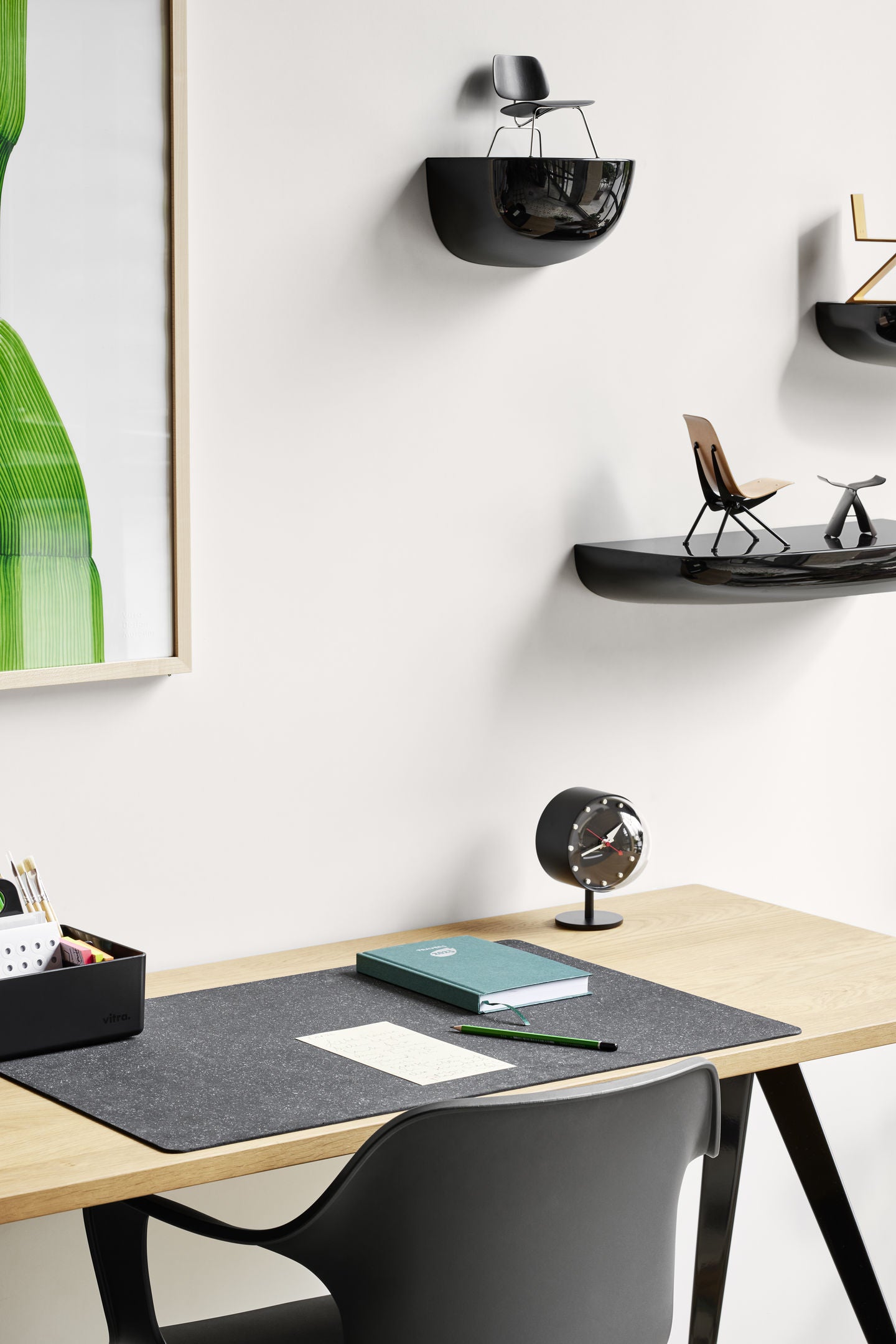 VITRA / Miniatures Collection - Eames LCM