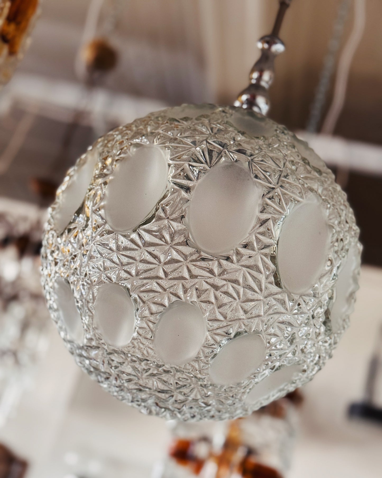 RICHARD ESSIG / 1960s Mid Century Glass Pendant Light